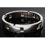 Silber 925 Midcentury Armband aus gebogenen, massiven Gliedern mit Schraubverschluss. Hans Hansen/