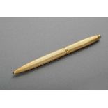 Guillochierter GG 750 Stift, gesamt 15,9g, L. 11cmGuilloché GG 750 pen, total 15,9g, l. 11cm- - -