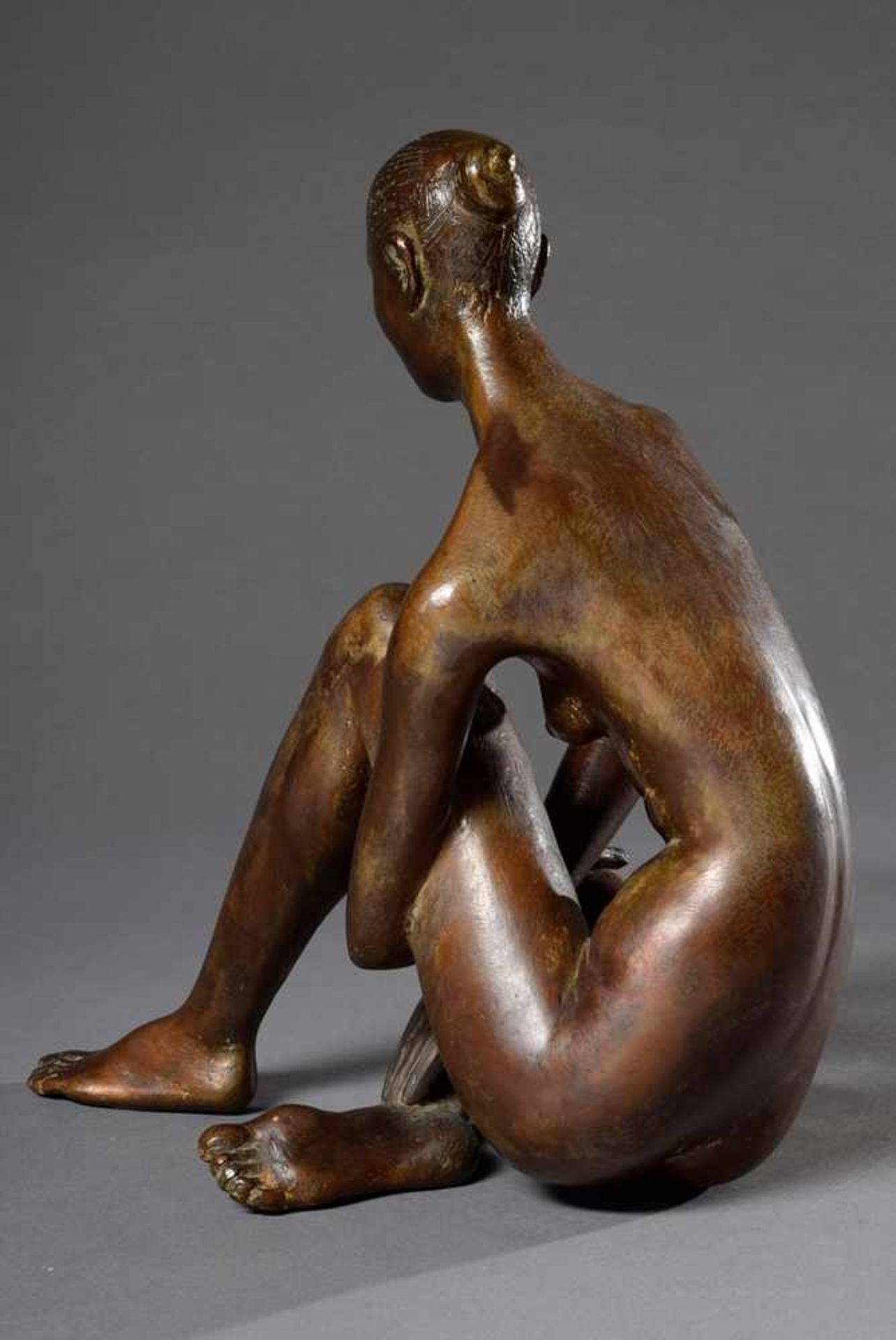 Krause, Karl-Heinz (1924-2019) "Große Sitzende", Bronze, sign., num. "6", H. 30cmKrause, Karl- - Image 5 of 8