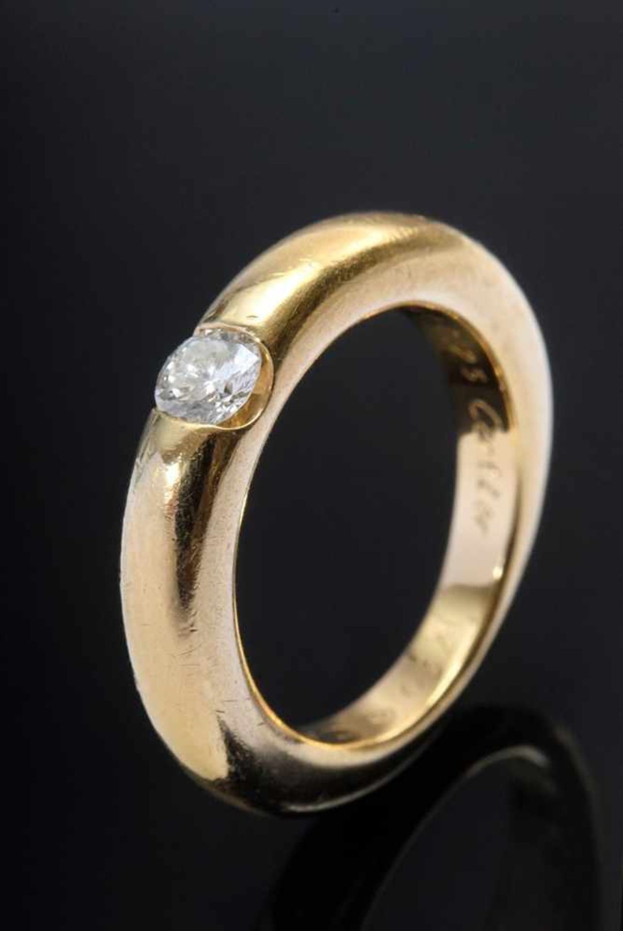 GG 750 Cartier Ring "Ellipse" mit einem Brillant (ca. 0.25ct/VVS/TW), Ref.15 EK, Cartier 1991, 9,2g,