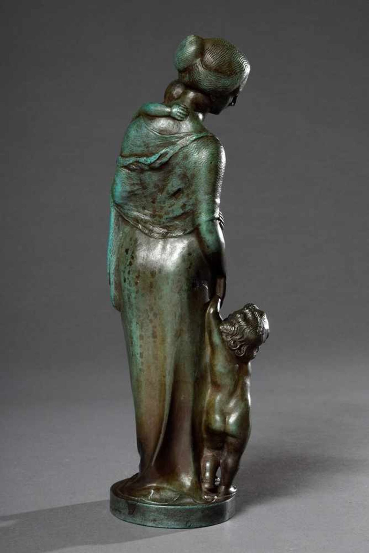 Schönauer, Alexander (1871-1955) "Mutterschaft", seltene Bronzeplastik des Hamburger Silberschmieds, - Image 3 of 7
