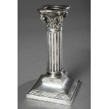 Säulenleuchter mit Kreuzbandmuster und korinthischem Kapitell, Gebrüder Kühn, Silber 800, gefüllt,