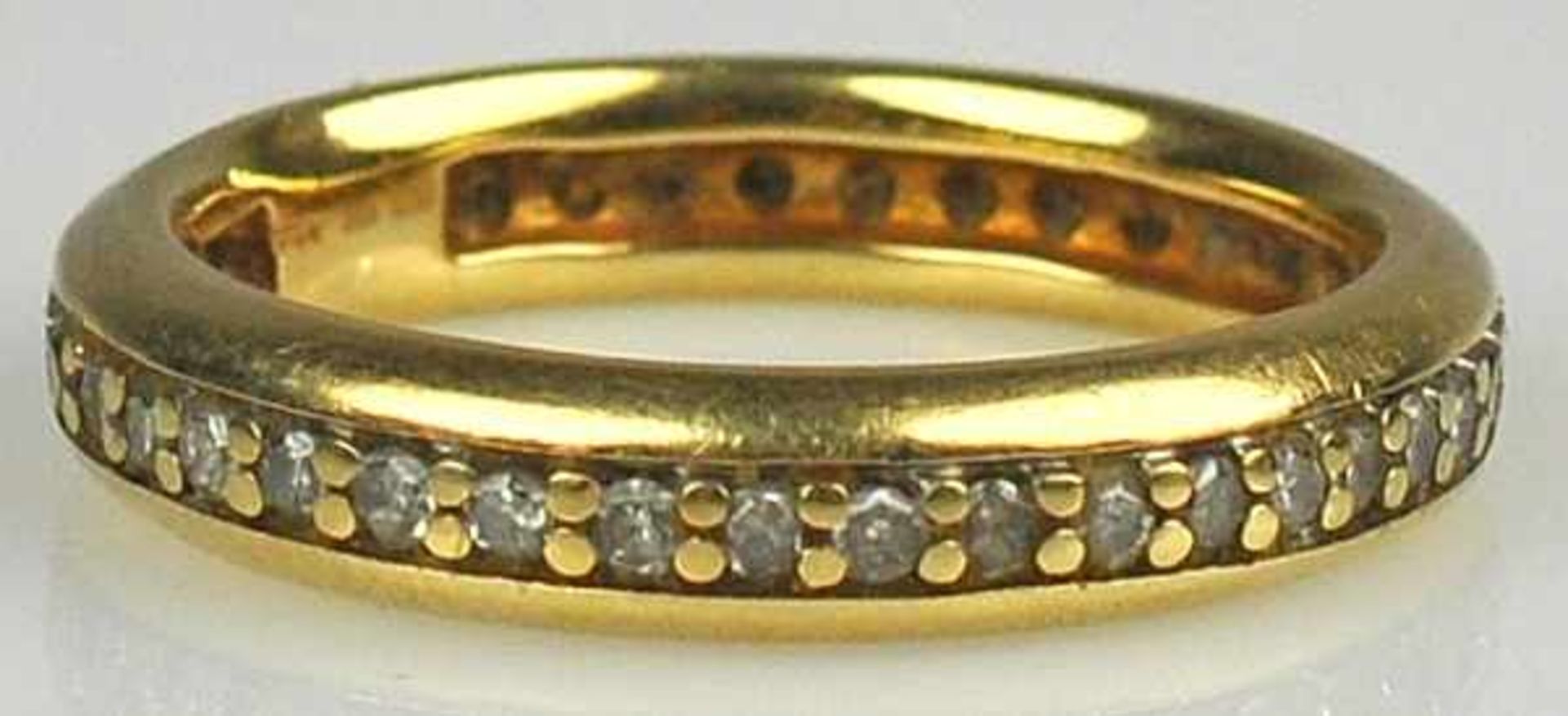 RING rundum besetzt mit Diamanten gesamt 0,5ct, in Gelbgoldfassung 14ct, 4g, Gr.54