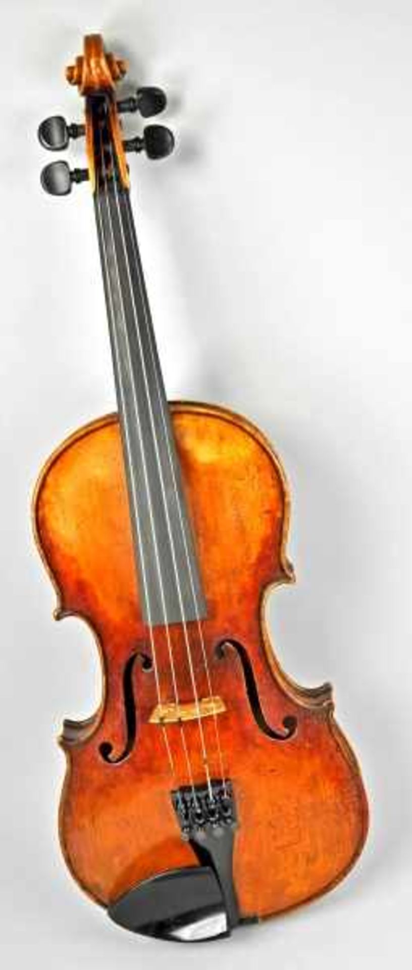 GEIGE 1880/1900, sächsisches Instrument, rückseitig signiert J. Herrmann Berlin,