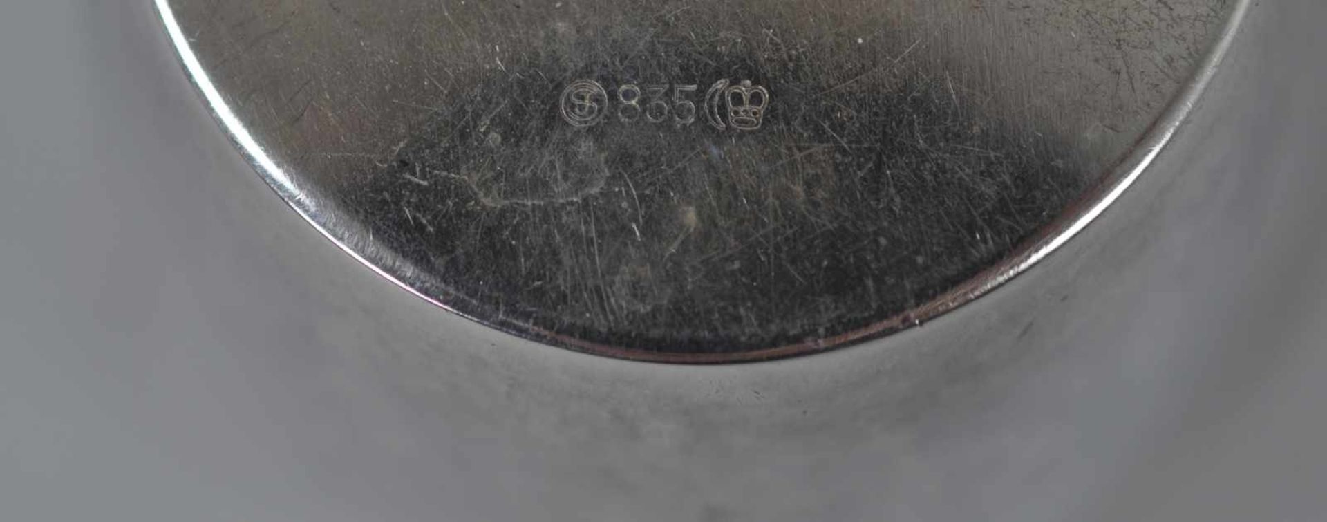 6 BECHER gemarkt Kern u. "JS", Silber 835, H 9cm, 564gr - Image 2 of 2