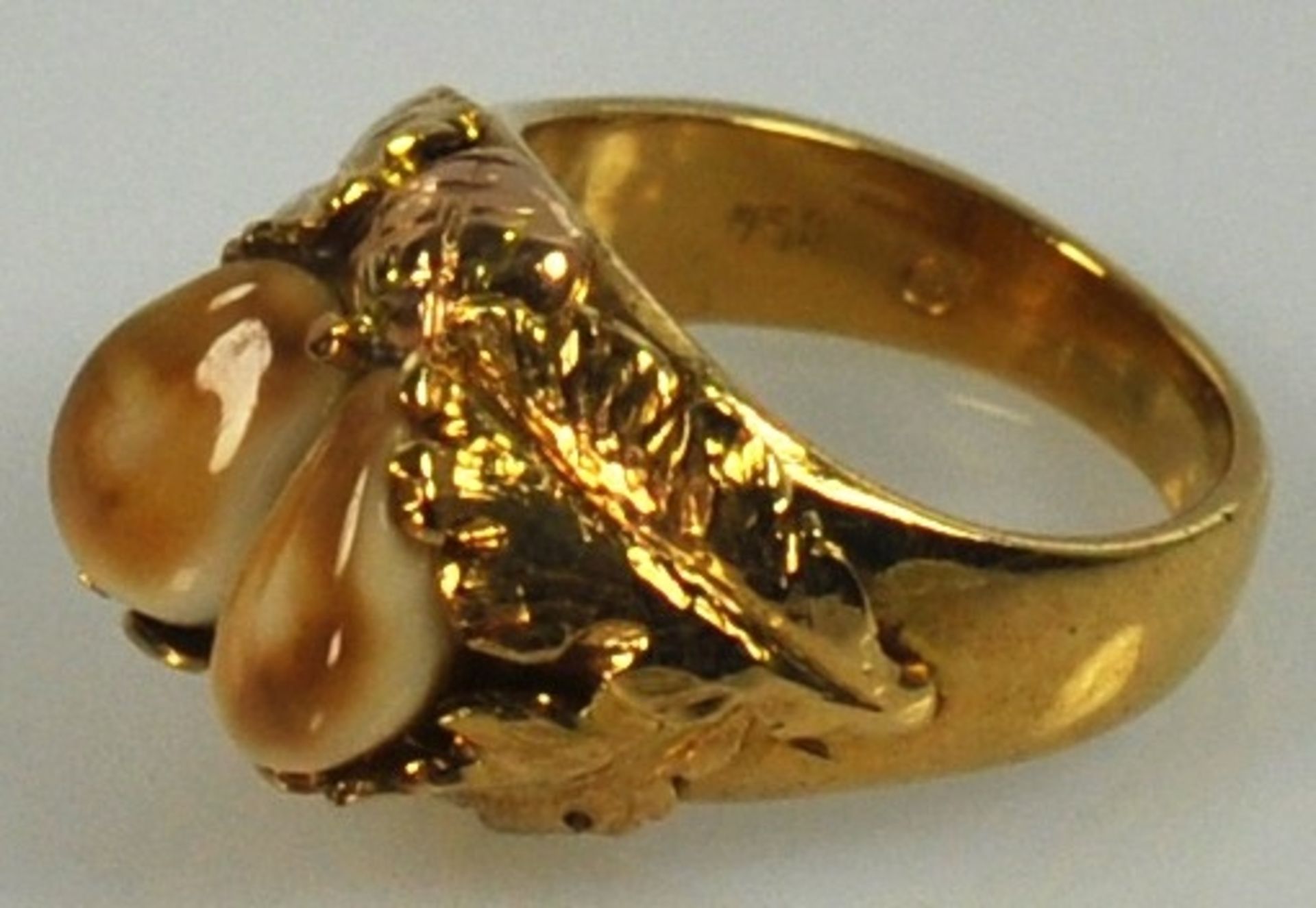 GRANDLRING besetzt mit 2 Grandln in Eichenblättern, Gelbgold 18ct, Goldschmiedemarke, 11,3g, Gr. 49 - Bild 3 aus 3