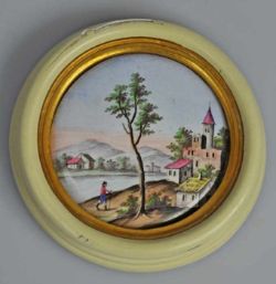 MINIATURMALEREI Landschaft mit Fluss, Burg u. Wanderer, im Hintergrund Berge, Tondo, Gouache auf