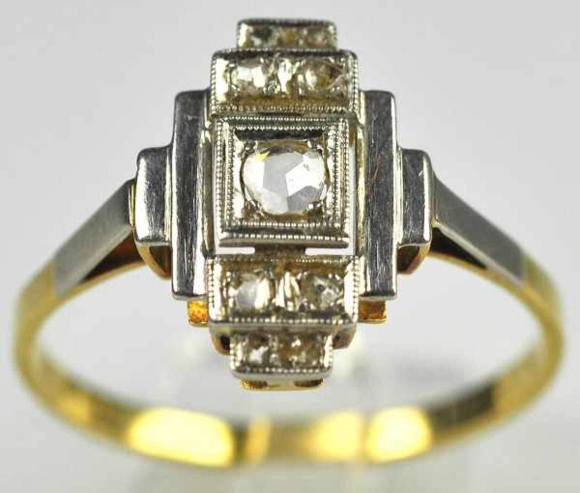 ANTIKER RING geometrische Schauseite besetzt mit Diamantrosen, Platin mit Gelbgoldverbödung, 12x9mm,