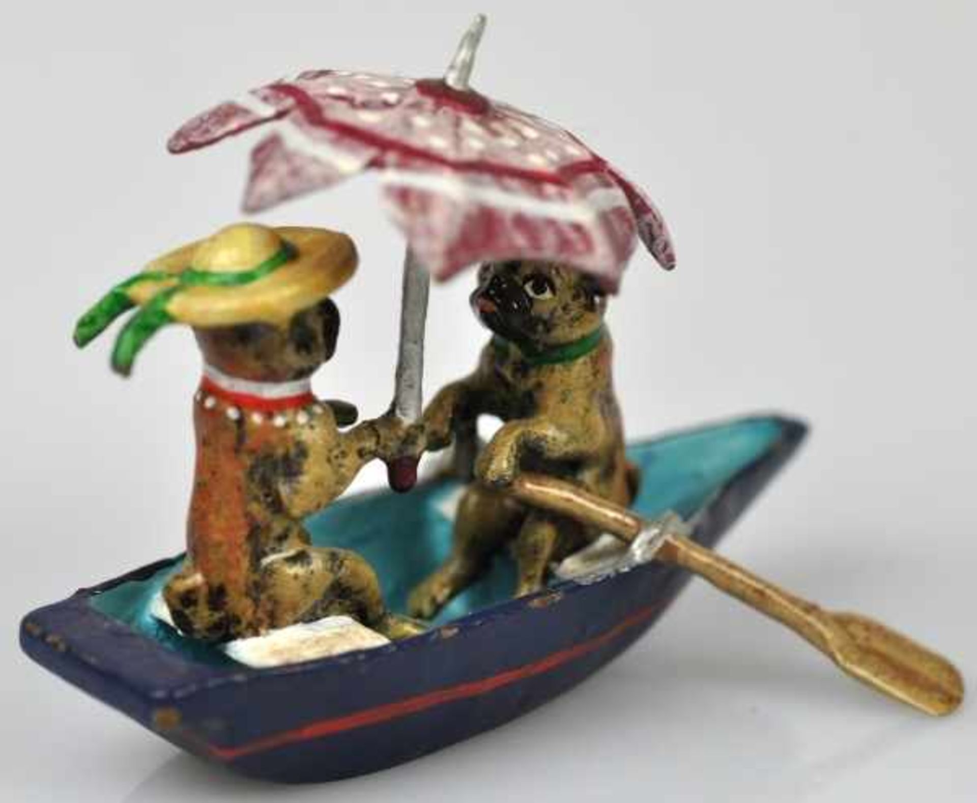 MOPSPAAR IM RUDERBOOT mit aufgespanntem Schirm, Wiener Bronze, polychrom bemalt, gemarkt " - Bild 2 aus 4