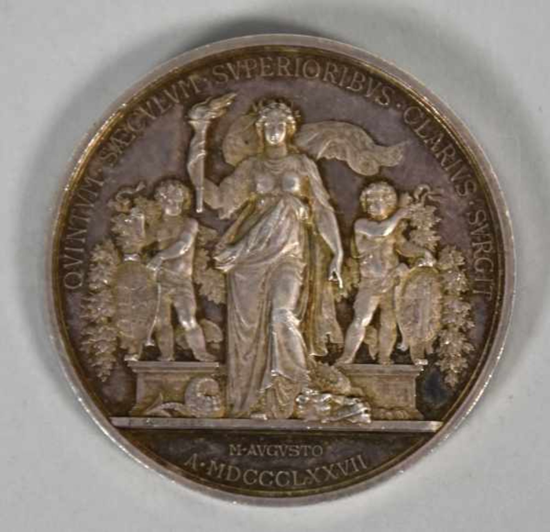 SILBERMEDAILLE Karl Schwenzer, 1877, Relief König Karl v. Württemberg u. Scientia mit Fackel auf dem - Bild 2 aus 2