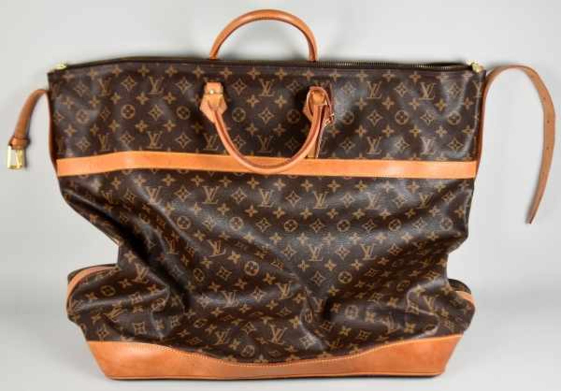 CRUISER BAG 55/REISETASCHE Louis Vuitton, Monogram Canvas, zwei beige Ledergriffe u. seitliche - Bild 2 aus 3