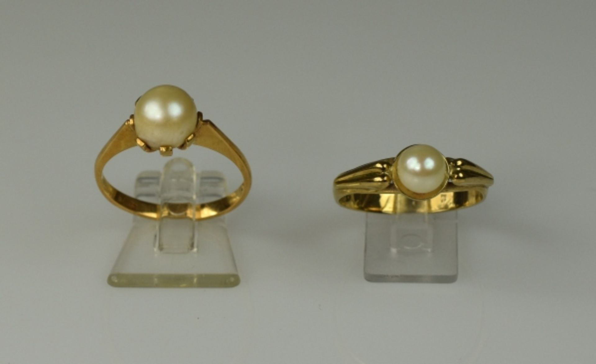 SCHMUCK-LOT 4tlg: Marderbrosche Gold 15ct, D 45mm, 6,6g - Anhänger und Ring mit Zuchtperle als - Bild 3 aus 4