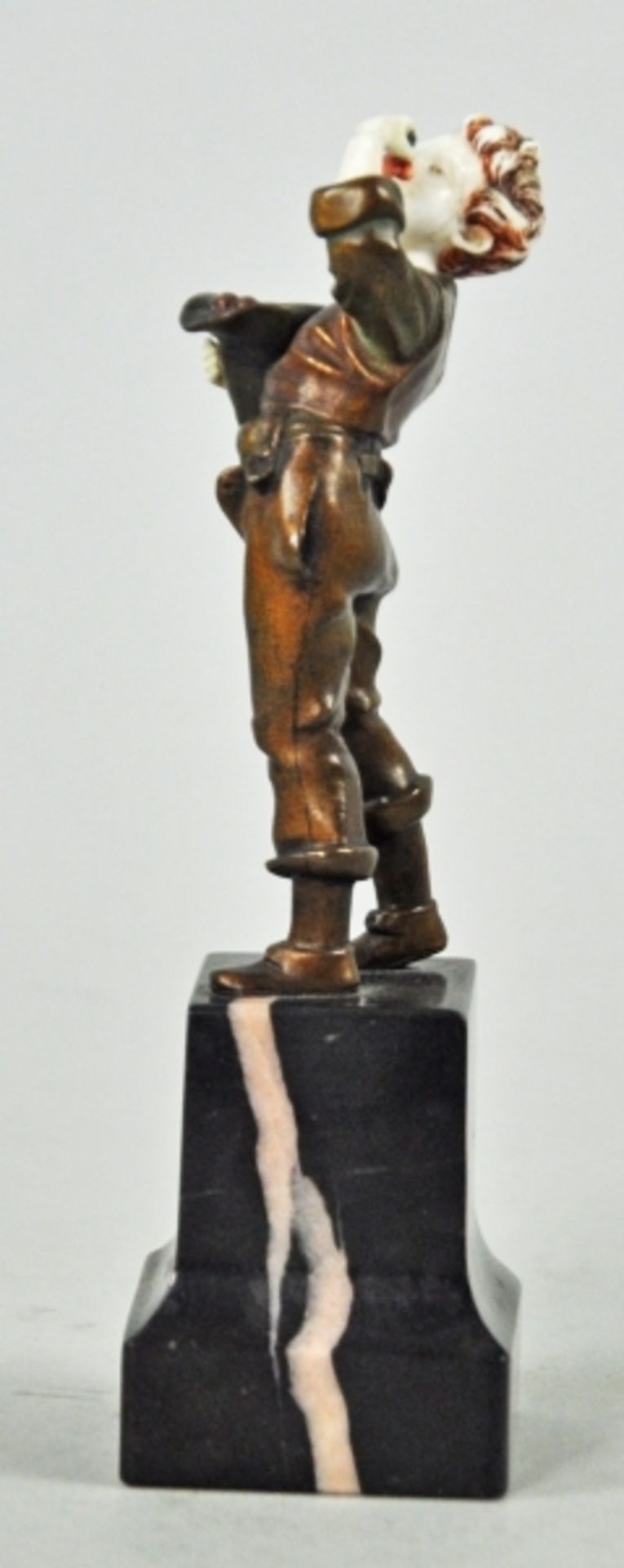 KIRSCHENESSER kleiner Junge beim Kirschen essen, chryselephantine Figur, vergoldete Bronze/Bein, auf - Image 5 of 5