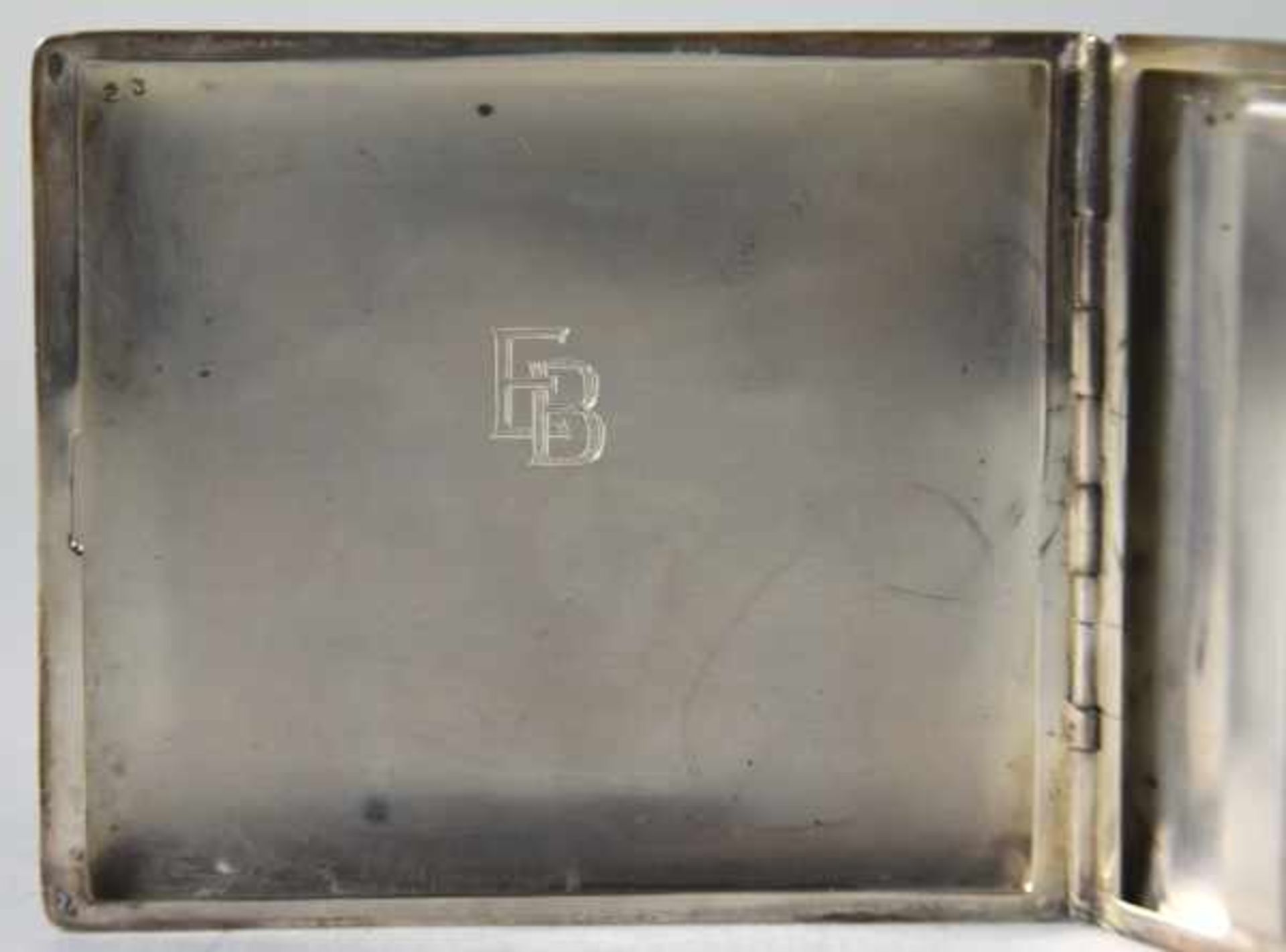 ZIGARETTENETUI rechteckige Form, im Innendeckel Monogramm "EB", Silber 925, 95gr, 9x7,5cm- - -23. - Bild 4 aus 4