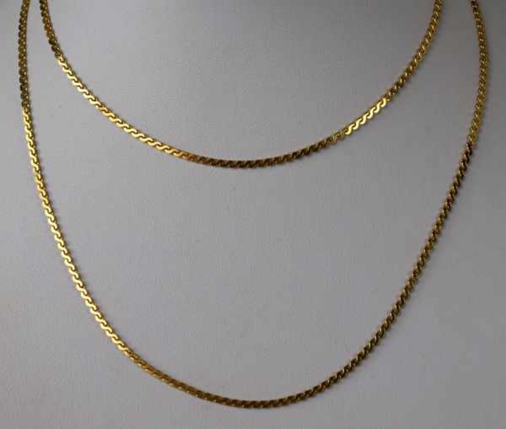 LANGE KETTE gleichmässige, feine, polierte Glieder mit Ringverschluß, Gelbgold 8ct, 13,6g, L 76cm- -