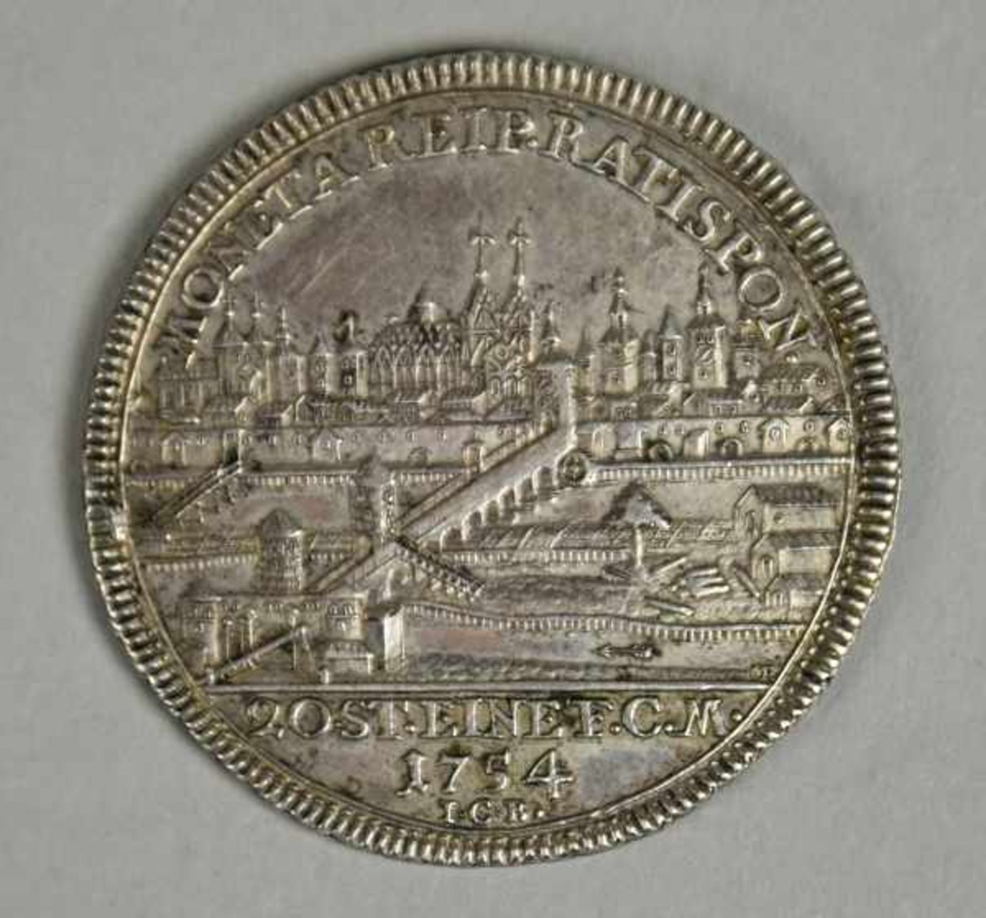 MÜNZEN DEUTSCHLAND Regensburg, Reichsstadt, Halber Konventionstaler 1754 Stadtansicht, gutes