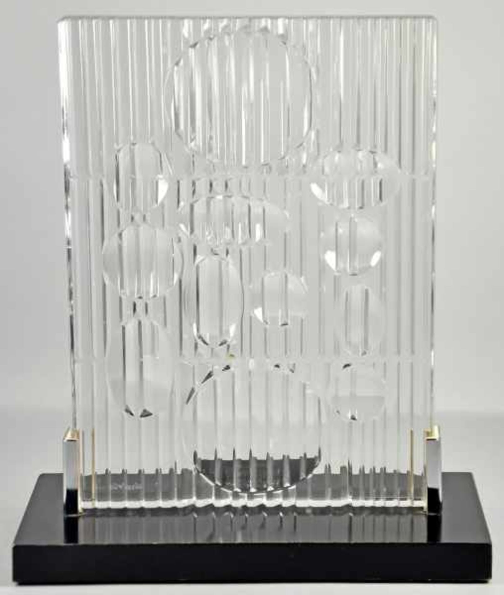 VASARELY Victor (1908 Pecs-1997 Paris) "Erebus" Glasobjekt mit Sockel, Rosenthal Jahresobjekt von