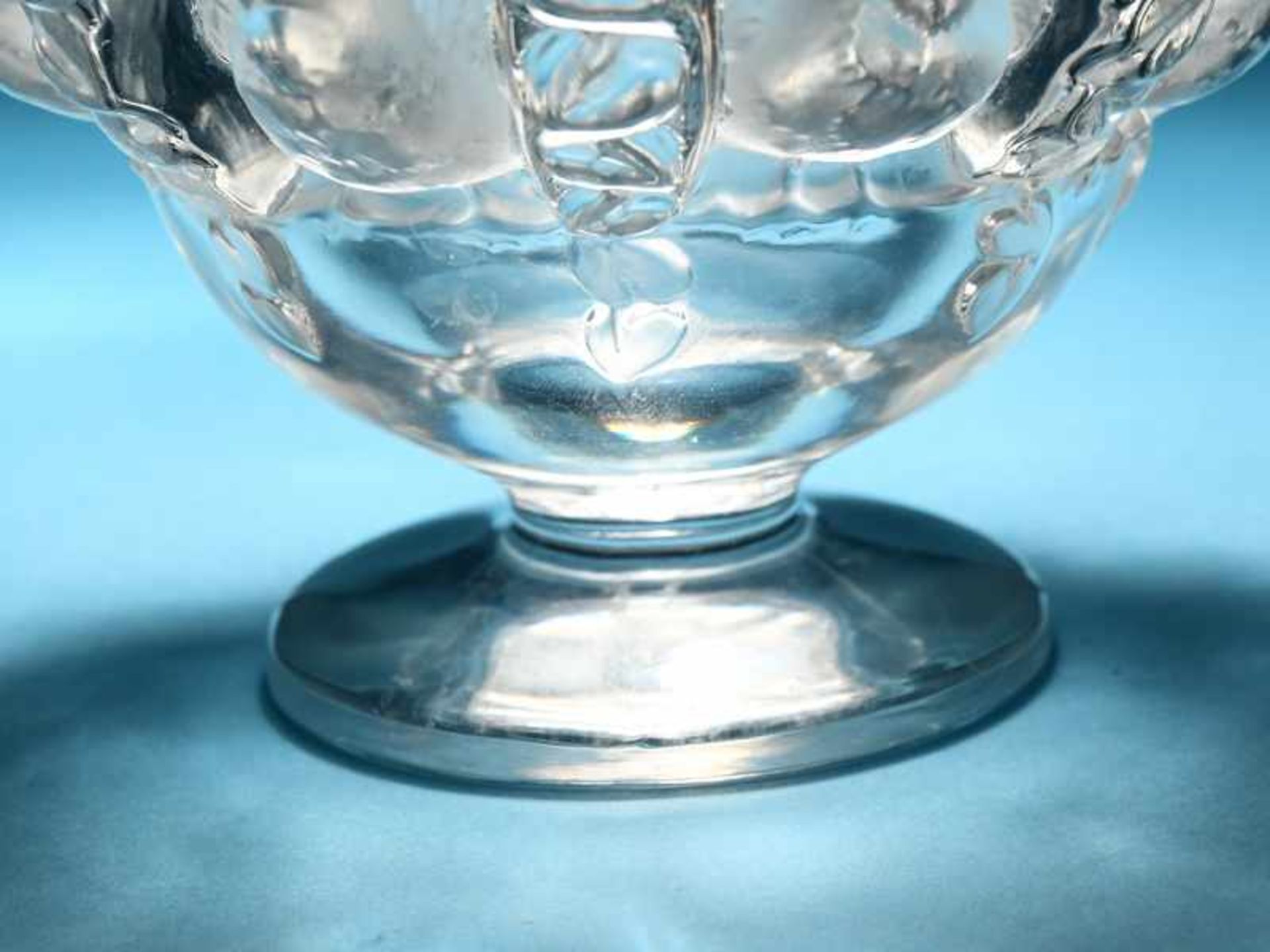 Vase "Dampierre", Lalique (Frankreich), 2. Hälfte 20. Jh. Farbloses Glas, teils satiniert; nach - Bild 7 aus 7