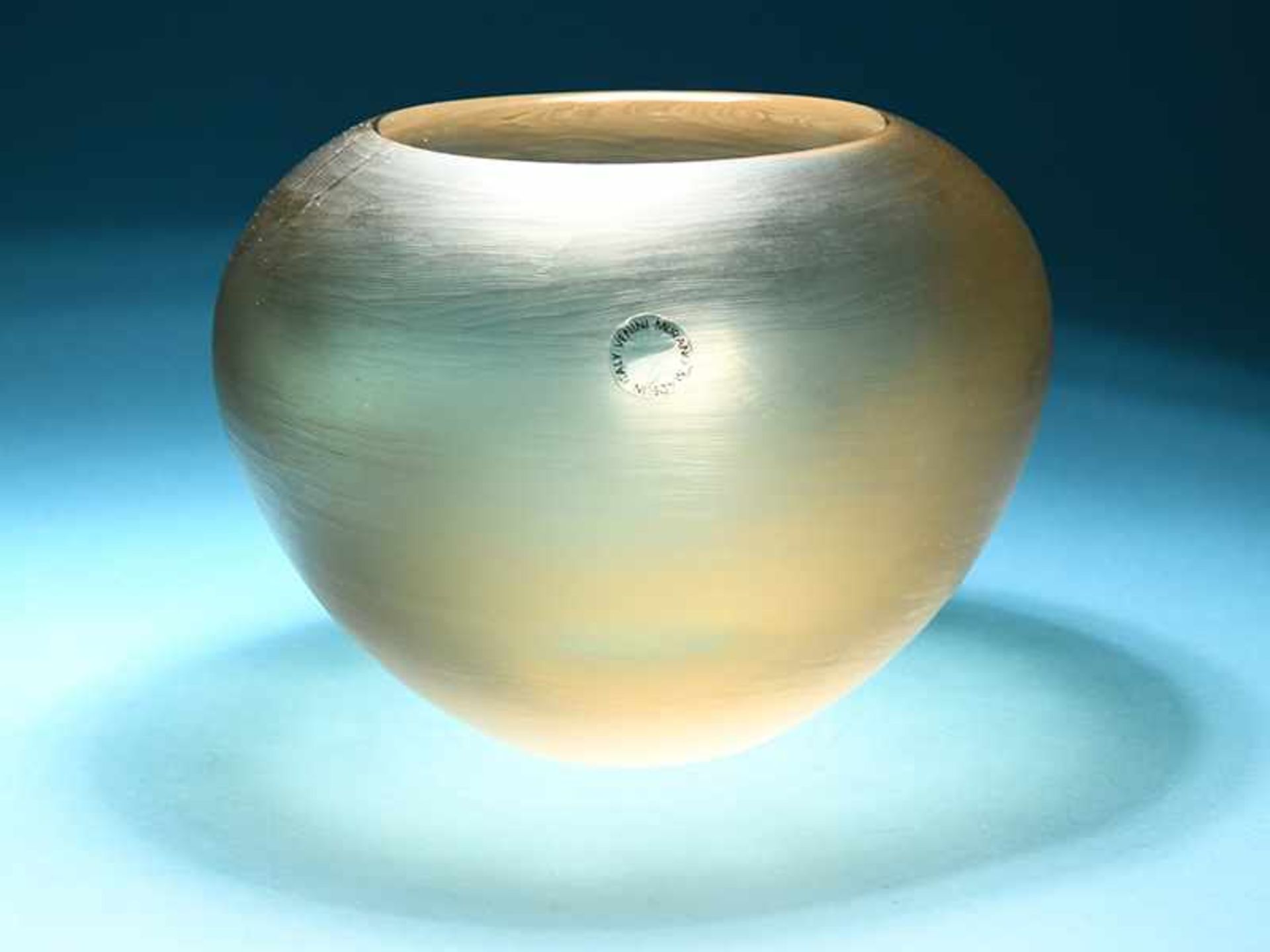 Vase "Incisi", Entwurf Paolo Venini, Venini Murano, 1992. Ocker-beigefarbiges Glas (Farbe "Ottone");