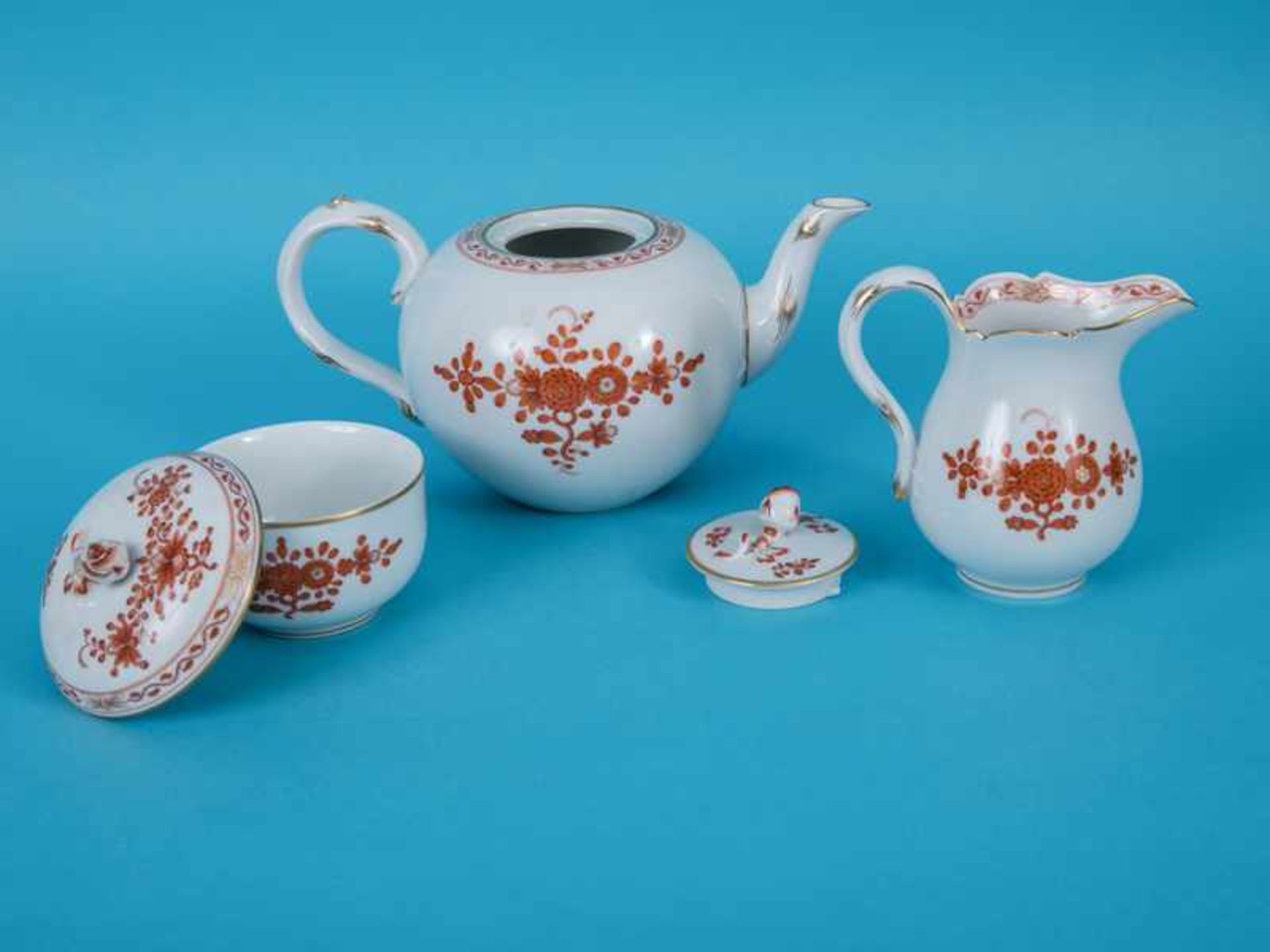 3-tlg. Tee-Set, "Reiche Indische Malerei/Koralle", Meissen, 1. Hälfte 20. Jh. Weißporzellan mit - Image 3 of 4