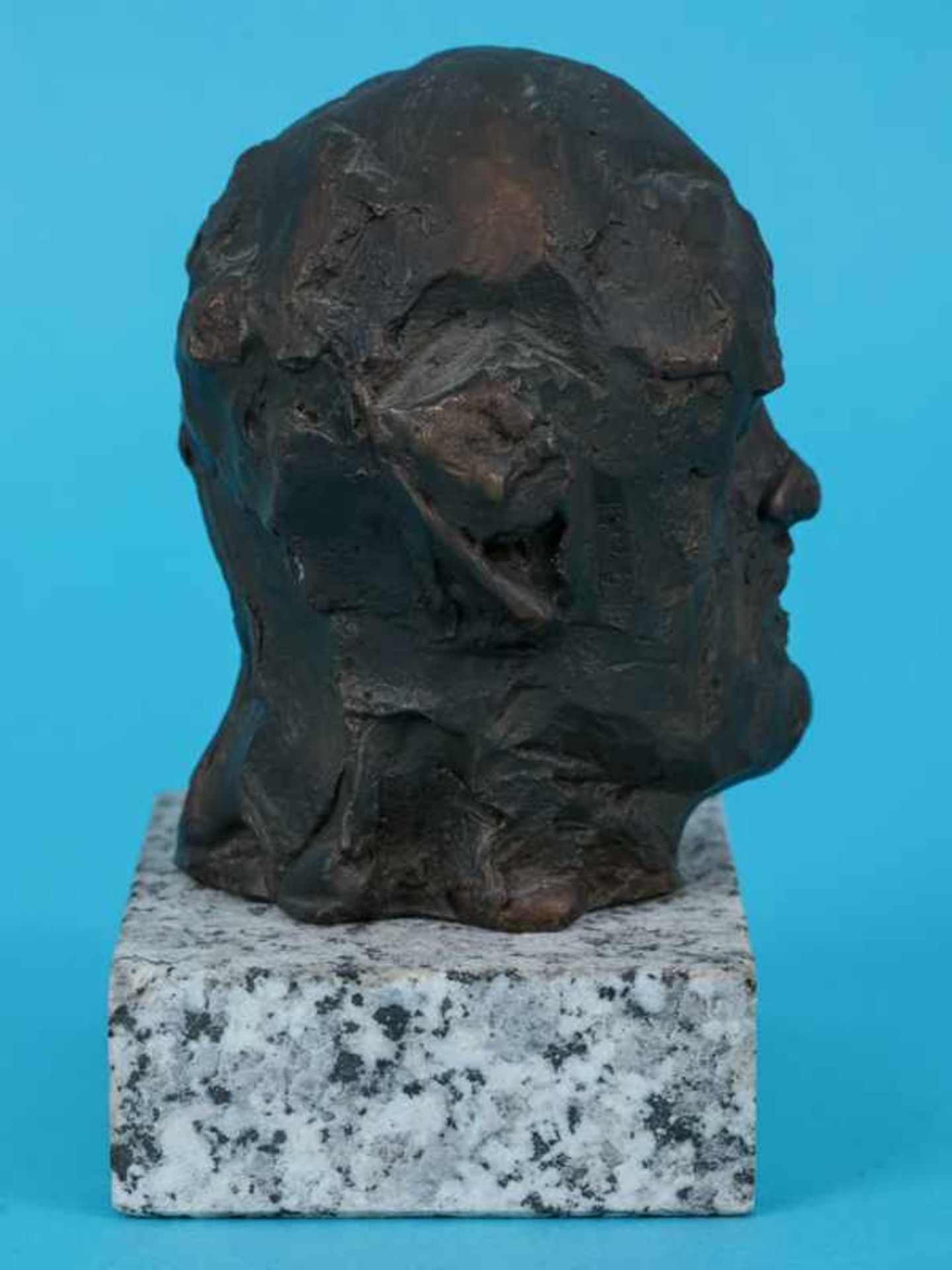 Hrdlicka, Alfred (1928 - 2009). Bronzeplastik "Selbstportrait", ca. 1986; Kopfplastik, innen hohl - Bild 5 aus 9