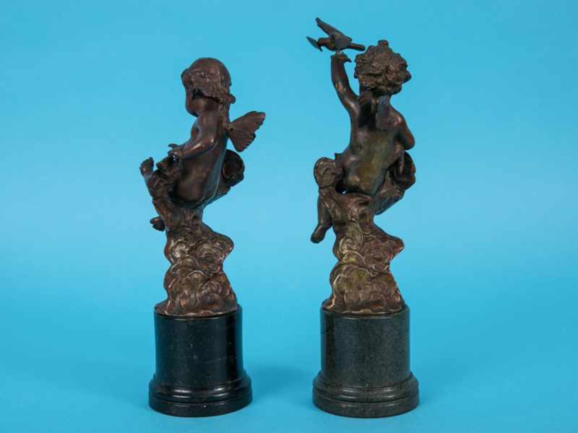 Iffland, Franz (1862 - 1935). Paar Putti-/Amoretten-Figurenplastiken, Bronze, goldbraunfarbig - Bild 11 aus 12