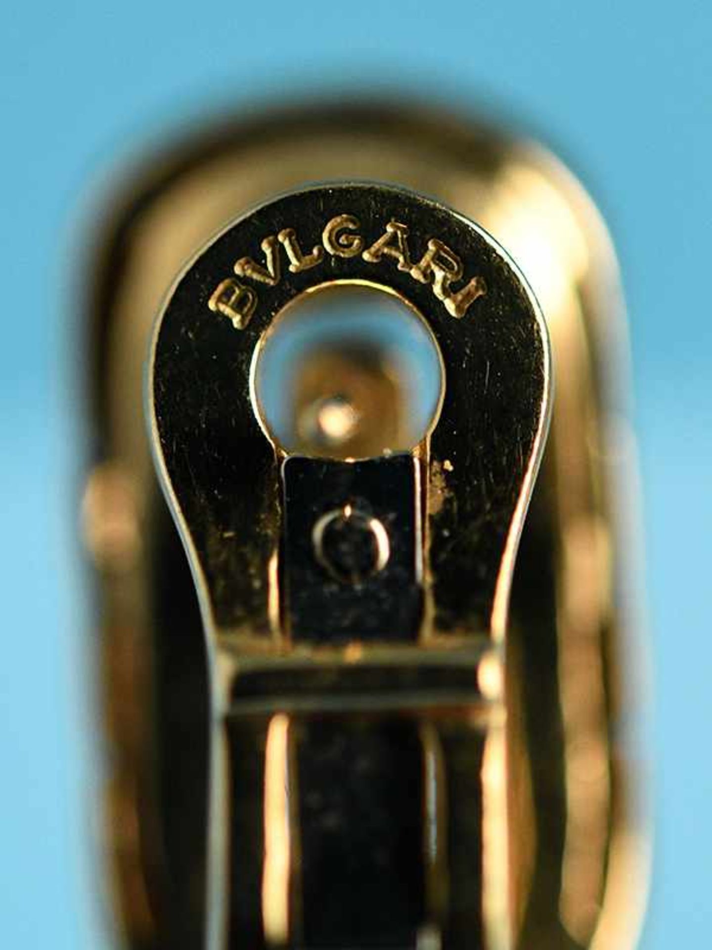 Paar Ohrclips, Modell "Parentesi", Bulgari, Italien, 20. Jh. 750/- Gelbgold. Gesamtgewicht ca. 13, - Bild 2 aus 3