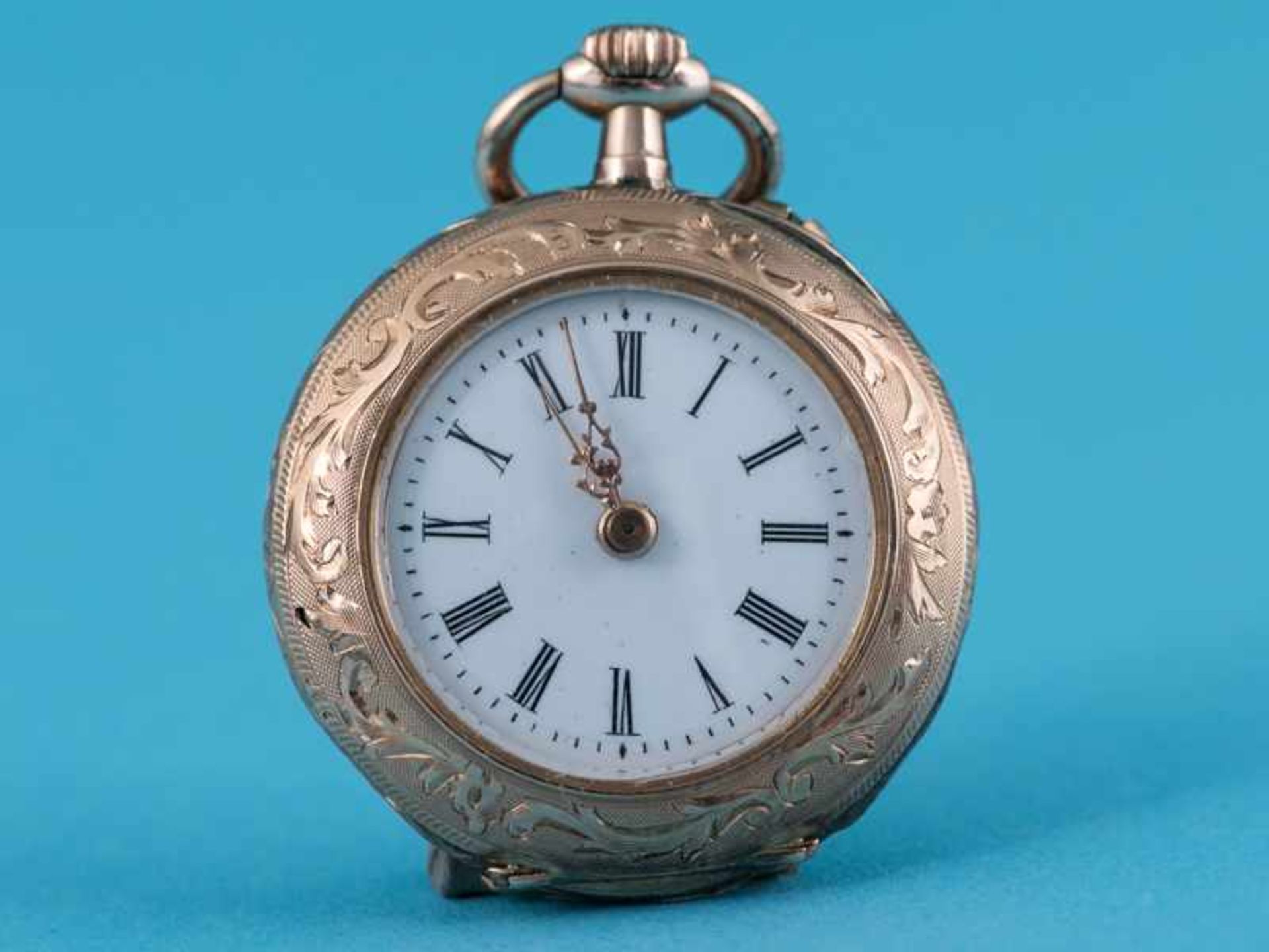 Damentaschenuhr, um 1900 585/- Roségold. Staubdeckel und Krone, Doublé. Gesamtgewicht ca. 18,6 g.