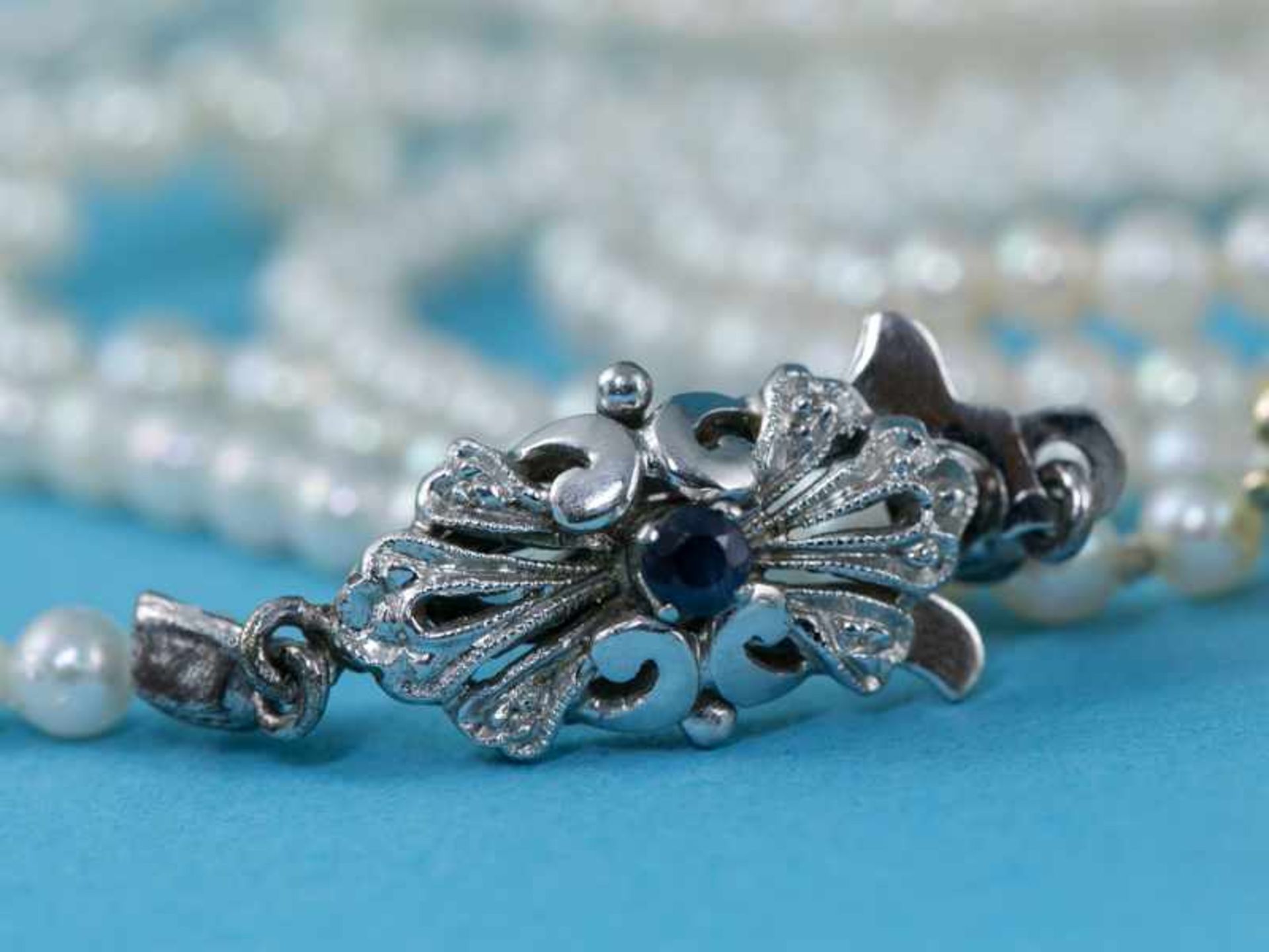 6 verschiedene Perlenketten und Schließen mit verschiedenem Edelsteinbesatz, 20. Jh. Verschiedene - Bild 5 aus 8
