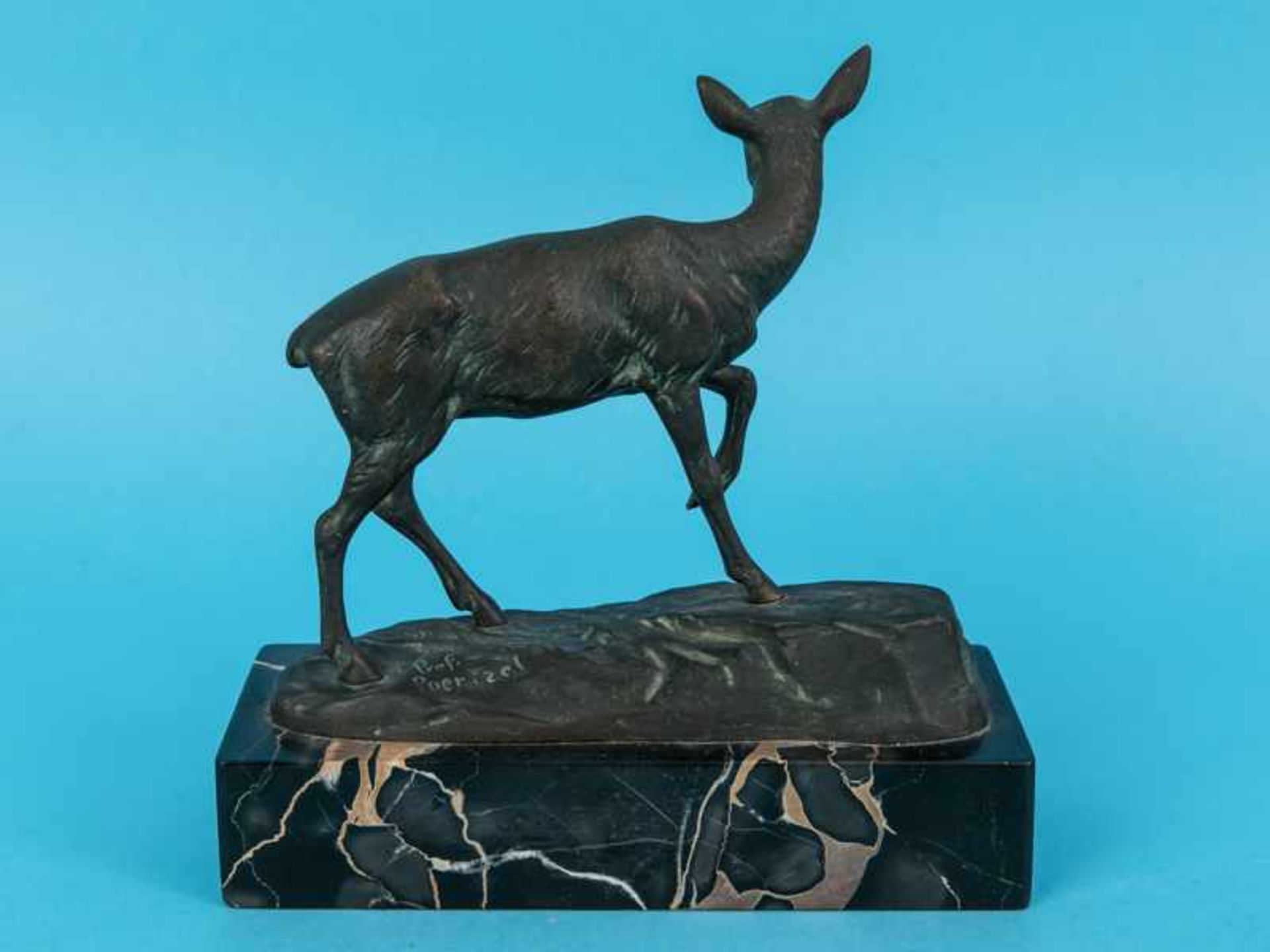 Poertzel, Otto (1976 - 1963) Bronzefigur "Reh" oder "Hirschkuh" auf rechteckigen Marmorsockel - Bild 6 aus 9