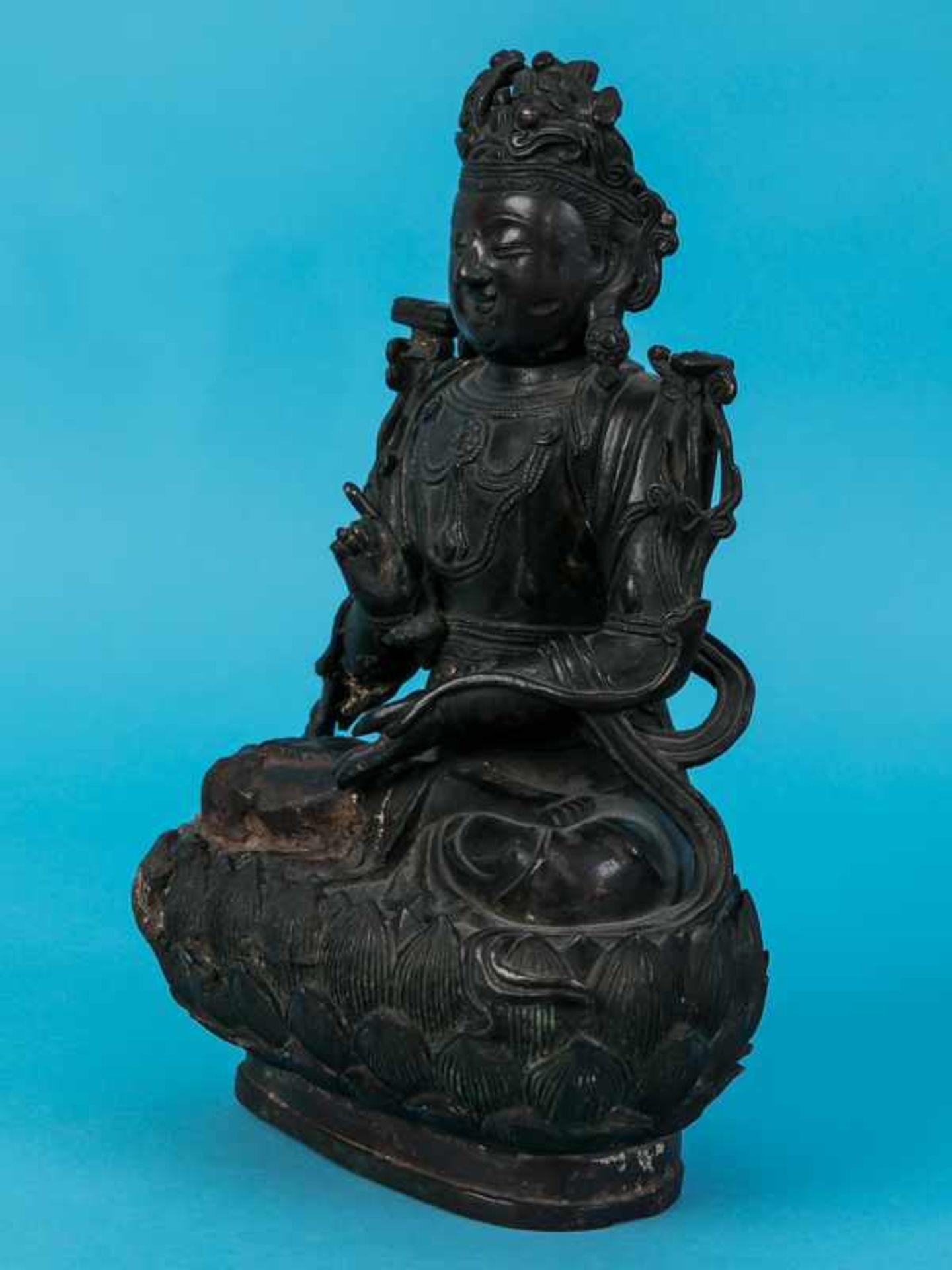 Buddha-Plastik "Tarjani Mudra"/Guan Yin, Tibet, 17./18. Jh. Bronze mit Resten von alter originaler - Bild 5 aus 9