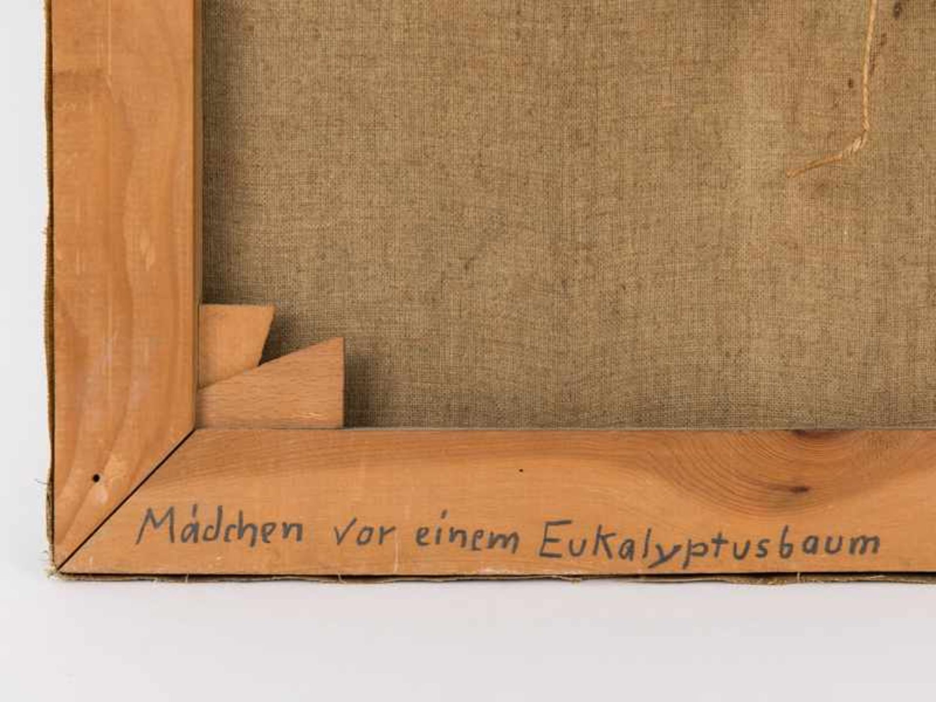 Neumann, Max (1885-1973). "Mädchen vor einem Eukalyptusbaum"; Öl auf Leinwand; unten links signiert; - Image 5 of 6