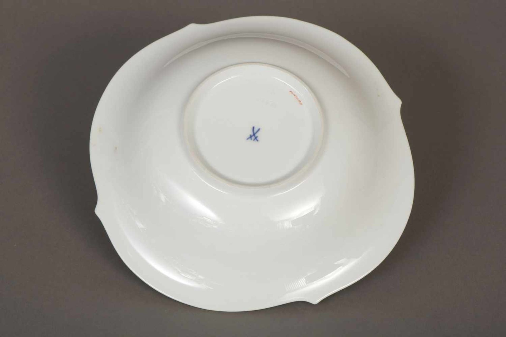 MEISSEN Porzellanschalespätes 20. Jhdt., Dekor ¨Ilex¨ (Weihnachtsdekor), Form ¨Großer Ausschnitt¨, D - Image 3 of 3