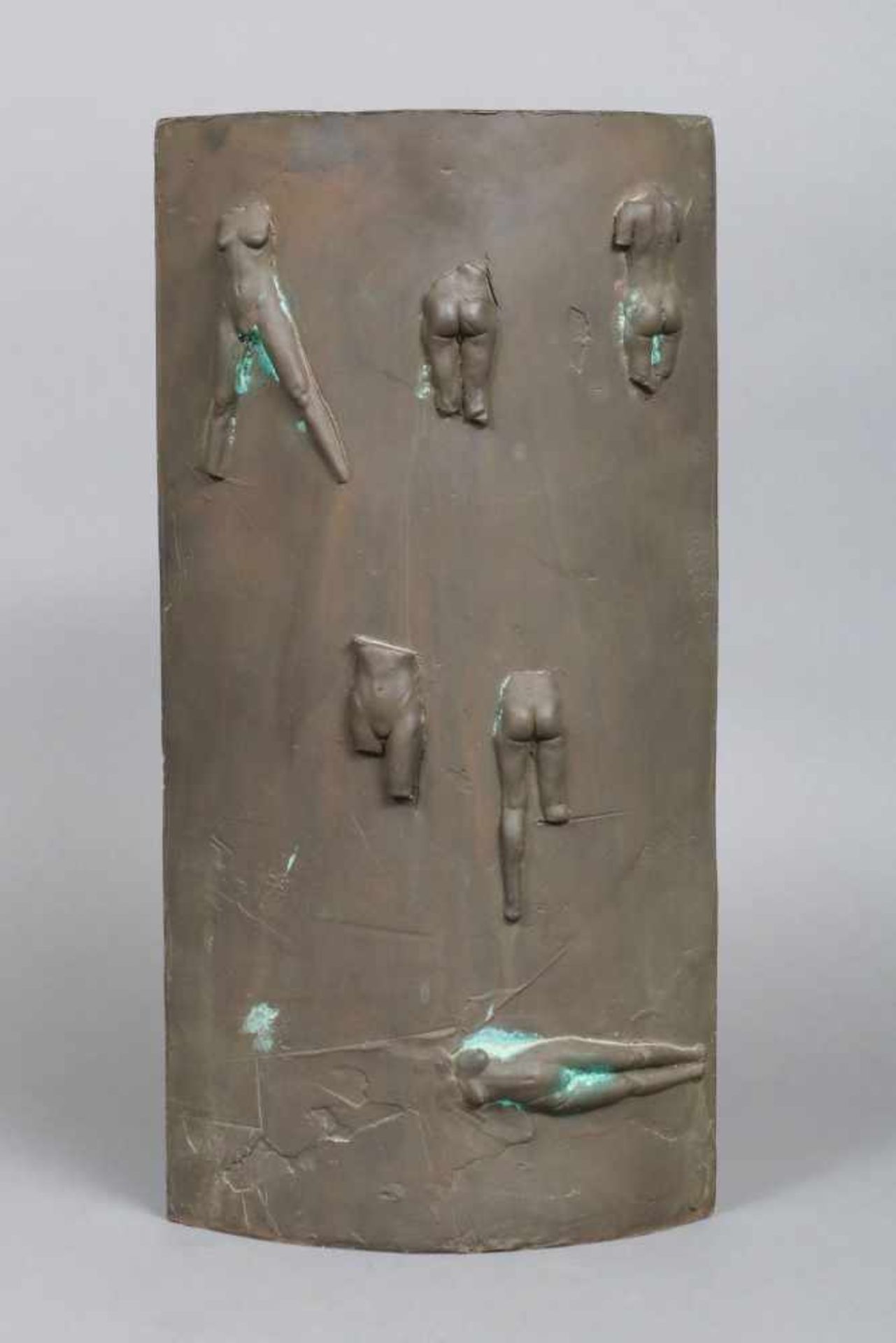 ROBERT GRAHAM (amerikanischer Künstler, 1938-2008) Bronze-Platte¨Weibliche Torsi¨, gewölbte Platte