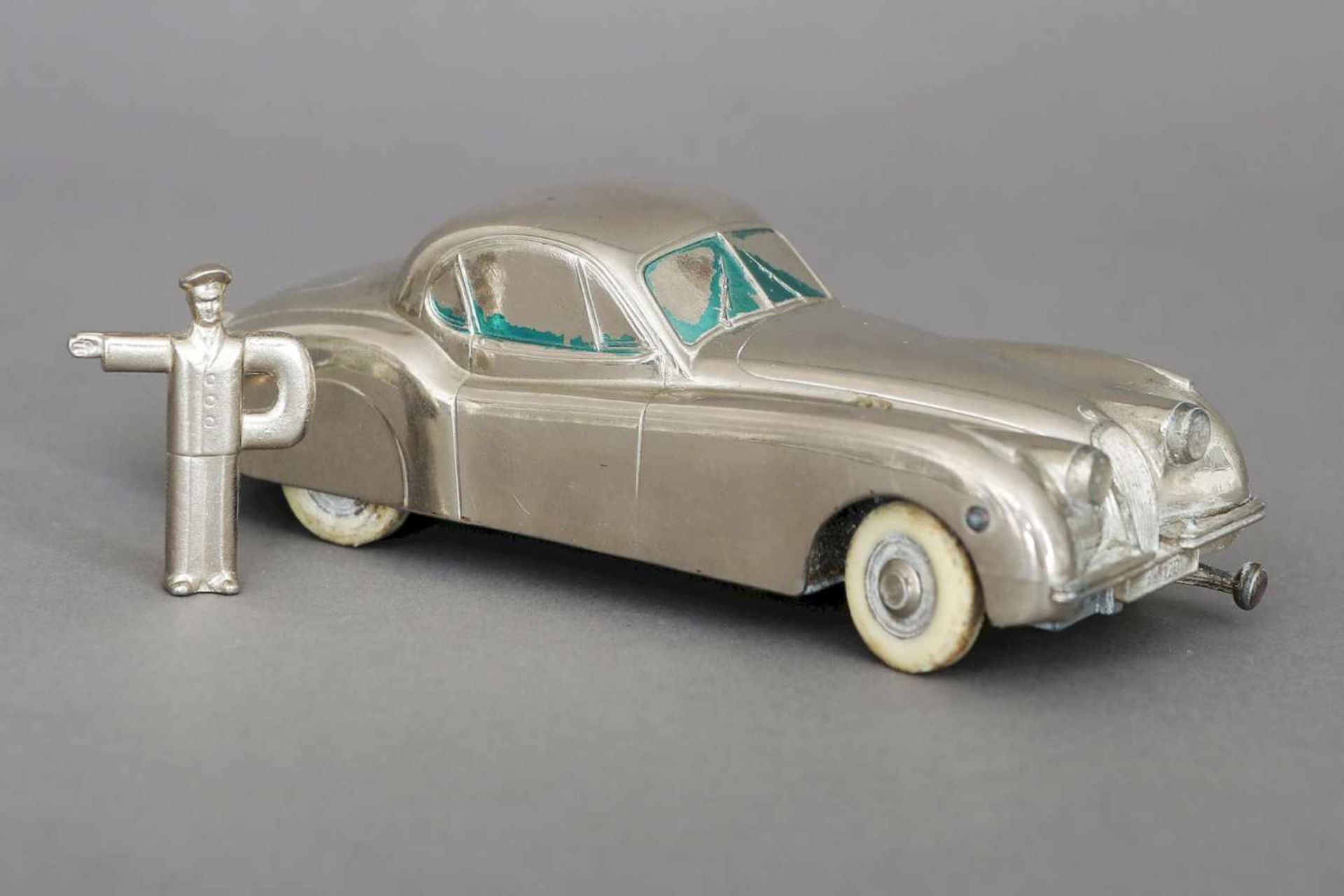 PRÄMETA Spielzeug/Modellauto ¨Jaguar XK 120¨verzinkte Metallkarosse, Federaufzug, L ca. 12cm, dazu 1