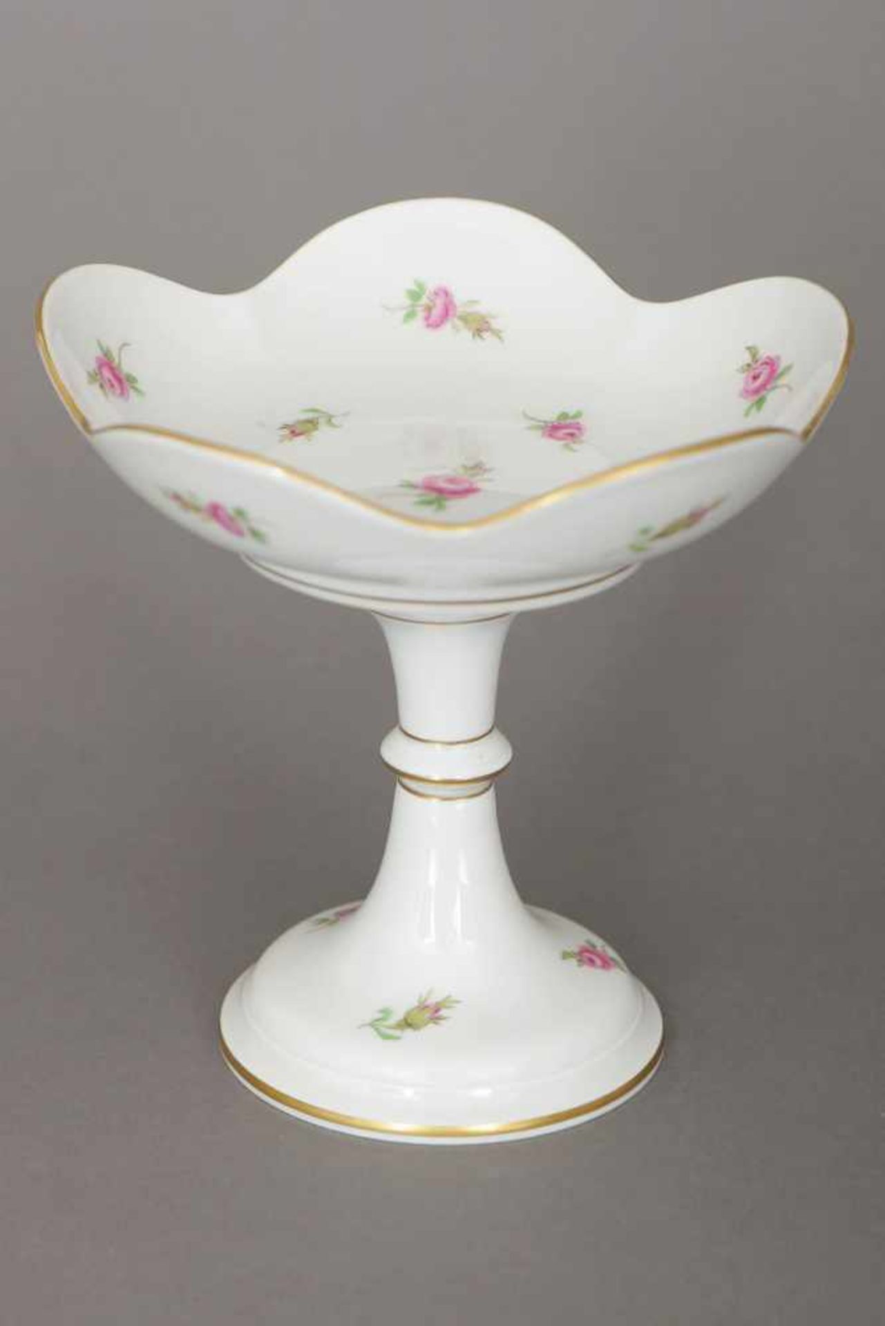 MEISSEN Fußschale¨Röschendekor¨, Goldrand, passige Schale auf Balusterstand, H ca. 14cm