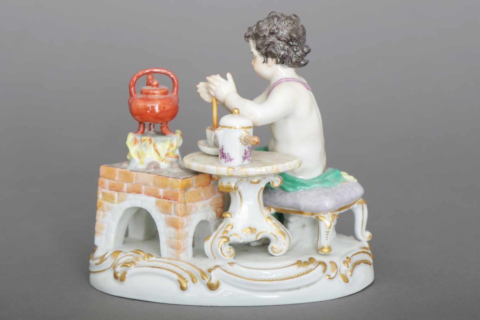 MEISSEN Porzellanfigur ¨Allegorie auf das Feuer¨ aus der Serie ¨Die vier Elemente¨Entwurf J.J. - Bild 2 aus 3