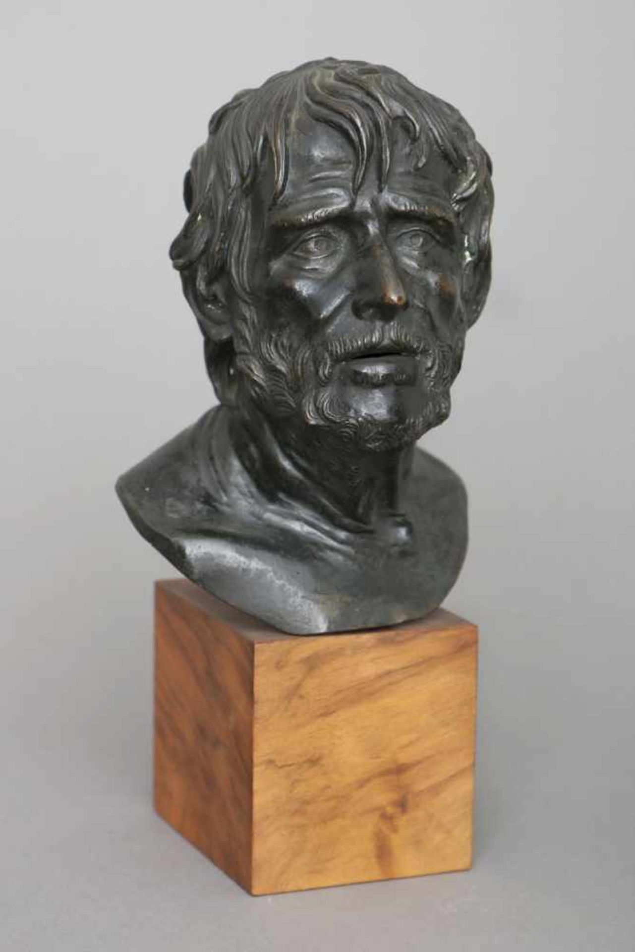 ITALIENISCHER MEISTER ¨Bildniskopf eines bärtigen Mannes (Pseudo-Seneca)¨Bronze, dunkel patiniert,