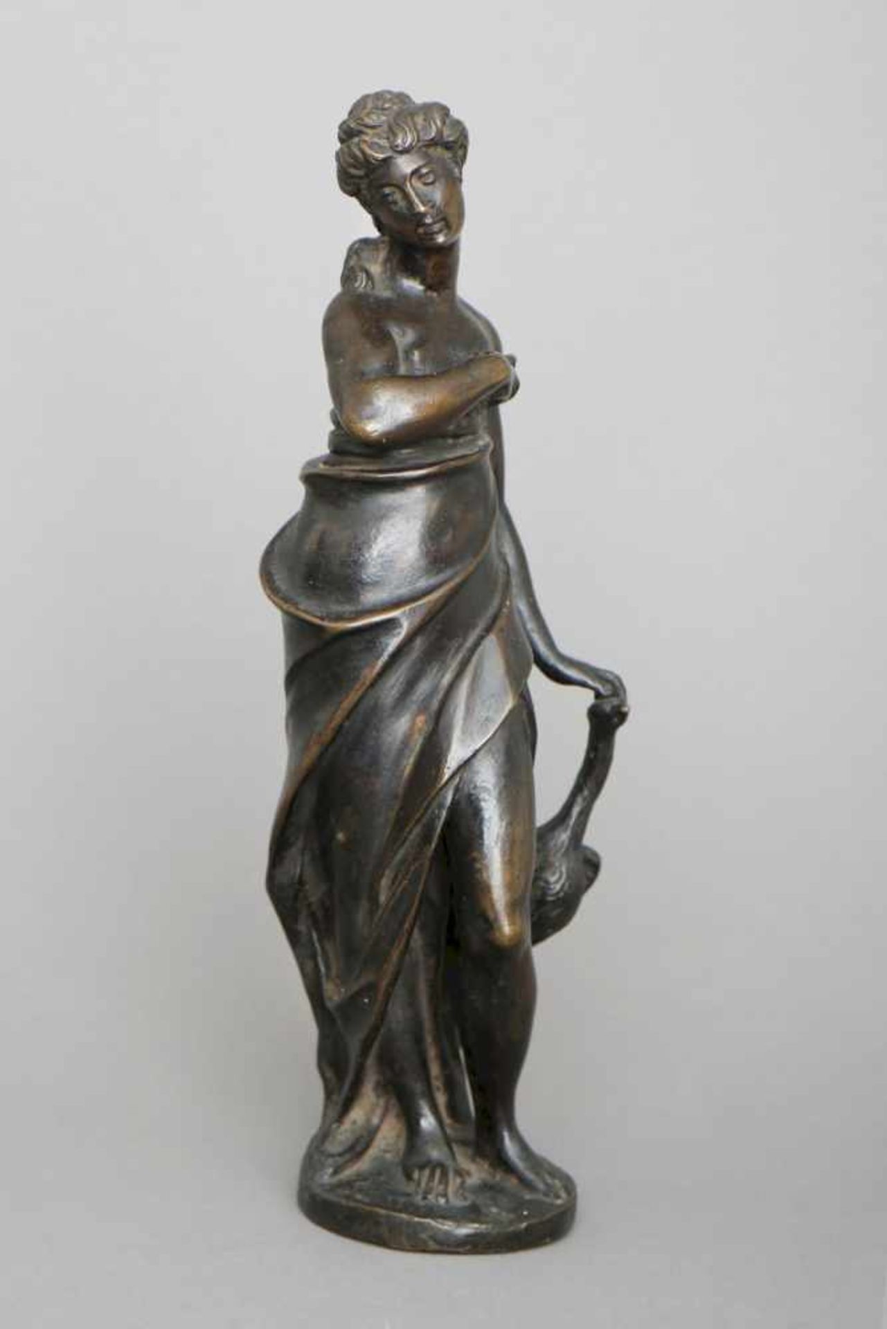 ALESSANDRO VITTORIA (1525 Trient - 1608 Venedig) Bronzefigur ¨Juno mit Pfau¨dunkel patiniert, wohl - Bild 2 aus 6