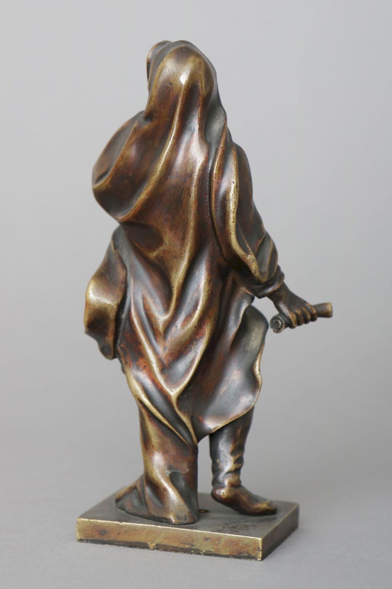 PIERRE LEGROS (1629 Chartres - 1714 Paris) Figurengruppe ¨3 Philosophen¨ Bronze, überwiegend braun - Bild 4 aus 7
