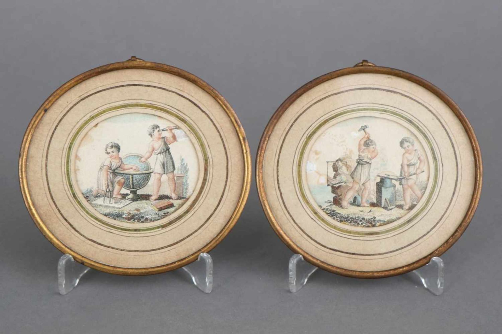 ANONYMPaar Kupferstiche, handkoloriert, ¨allegorische Puttenmotive¨, um 1820, beide rückseitig auf