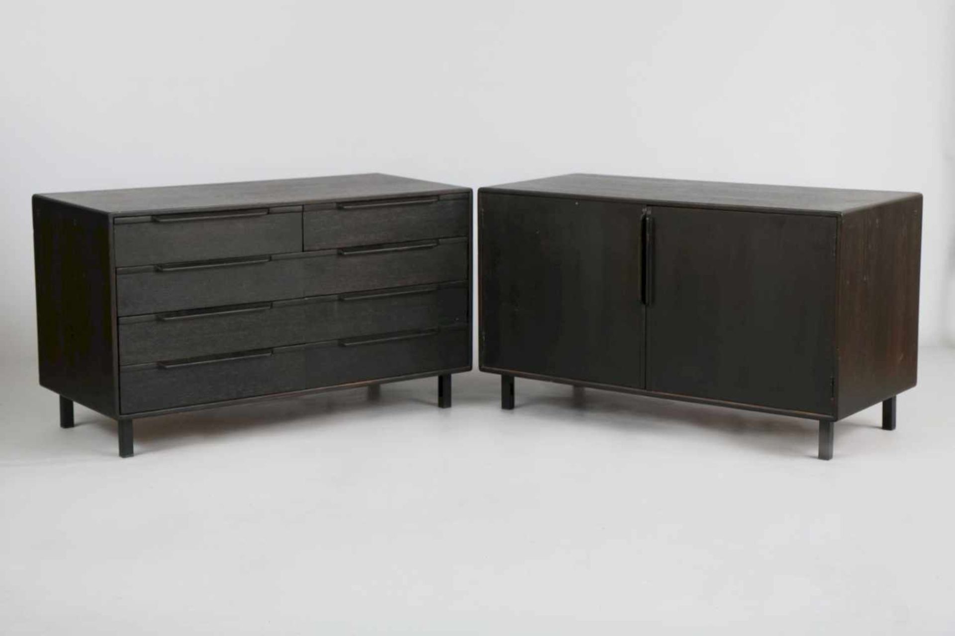 2 Sideboards, ASKO Finnland, um 1965Eiche und Birke, geschwärzt, 1x 2-türig, 1x 8-schübig, je ca.