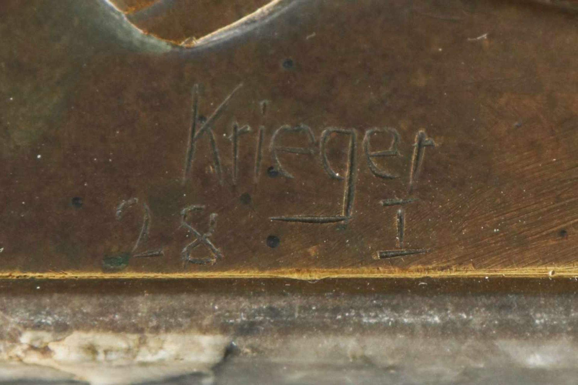 WILHELM KRIEGER (1877-1945)figürliche Bronze, ¨Meise¨, auf eckiger Plinthe, grauer Marmorsockel, auf - Image 2 of 2