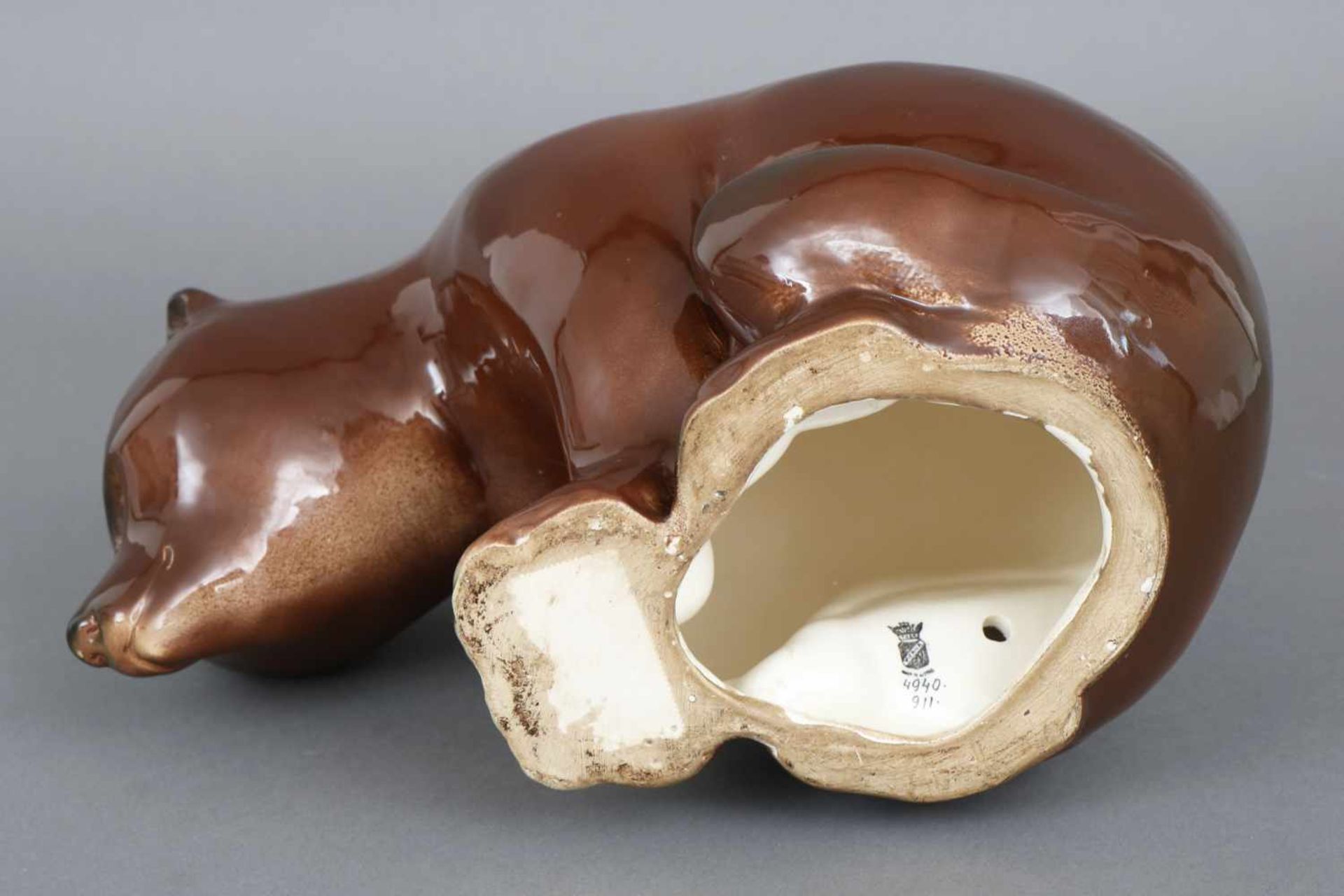 TURN (Teplitz) Keramikfigur ¨Braunbär¨naturalistische Farbglasur, am Boden Manufakturmarke und - Bild 3 aus 3