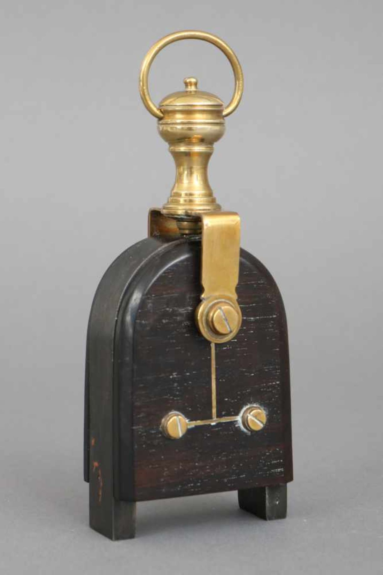 Loadstone (Magnetstein für die Magnetisierung von Kompassnadeln)wohl England, 18./19. Jahrhundert, - Bild 2 aus 2