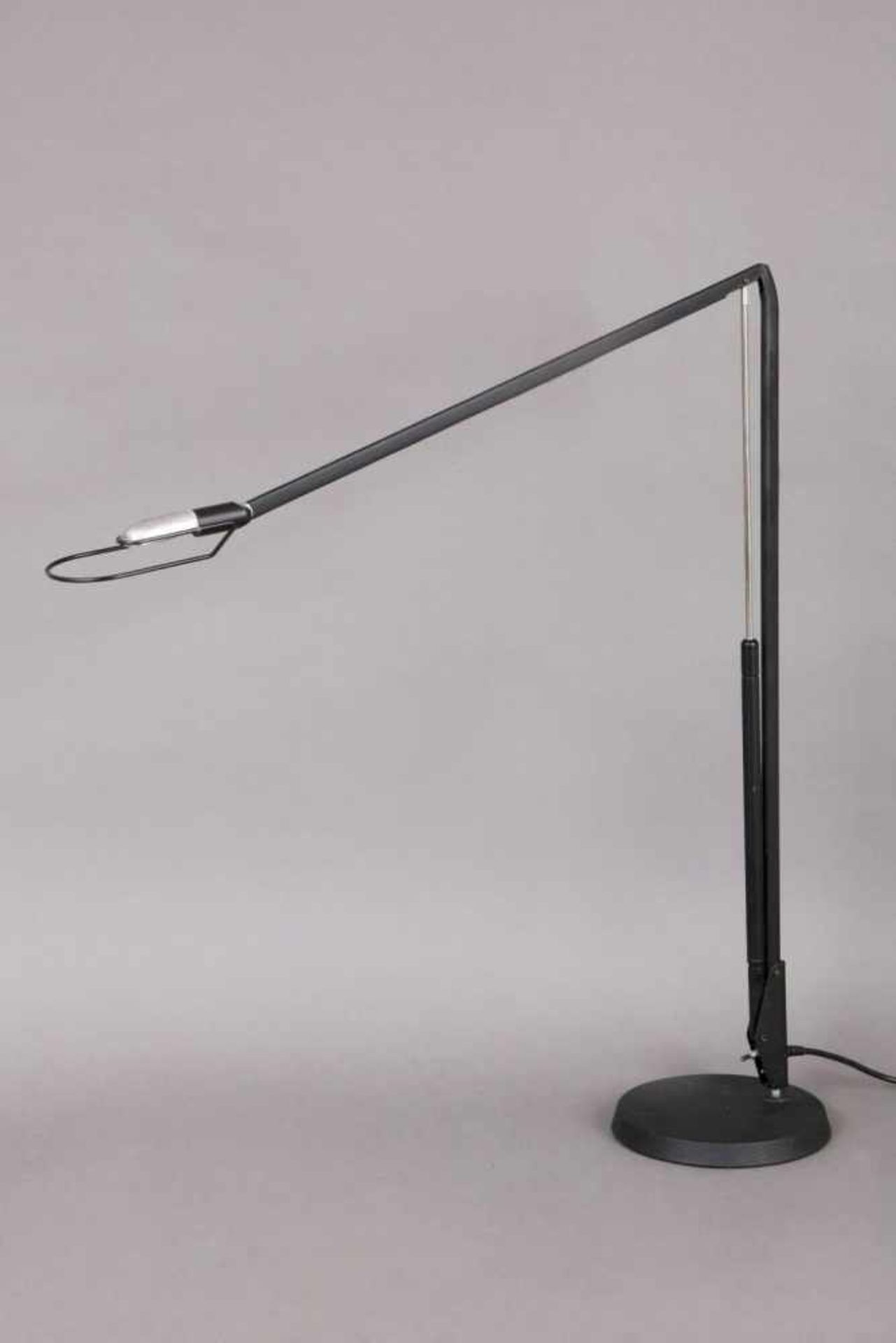 BELUX Schreibtischlampe ¨Lifta¨schwarze Ausführung, Gelenkarm auf rundem Tischsockel,