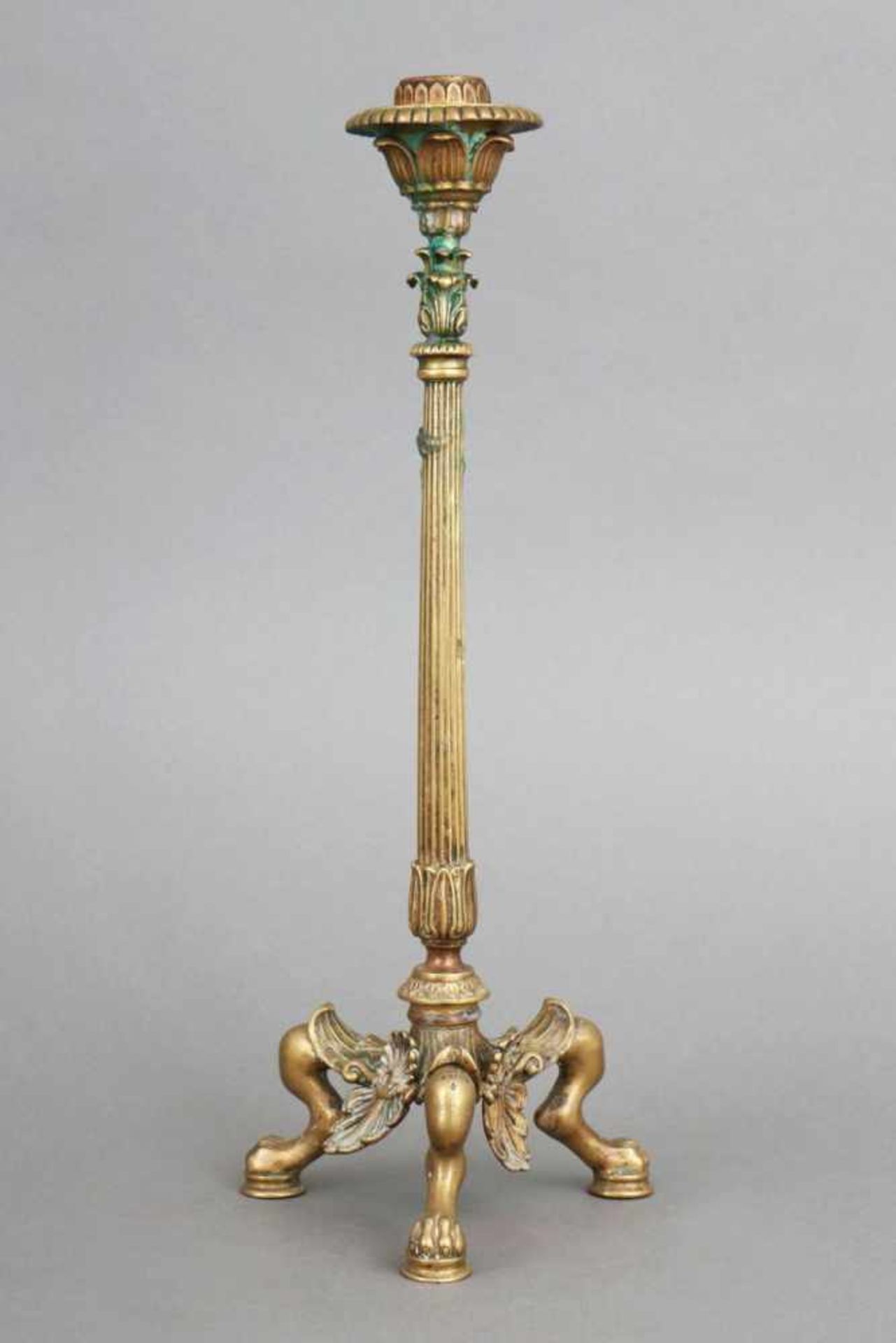 Tischleuchter im Stile des EmpireBronze, Frankreich, Napoleon III., schlanker Schaft, kanneliert,