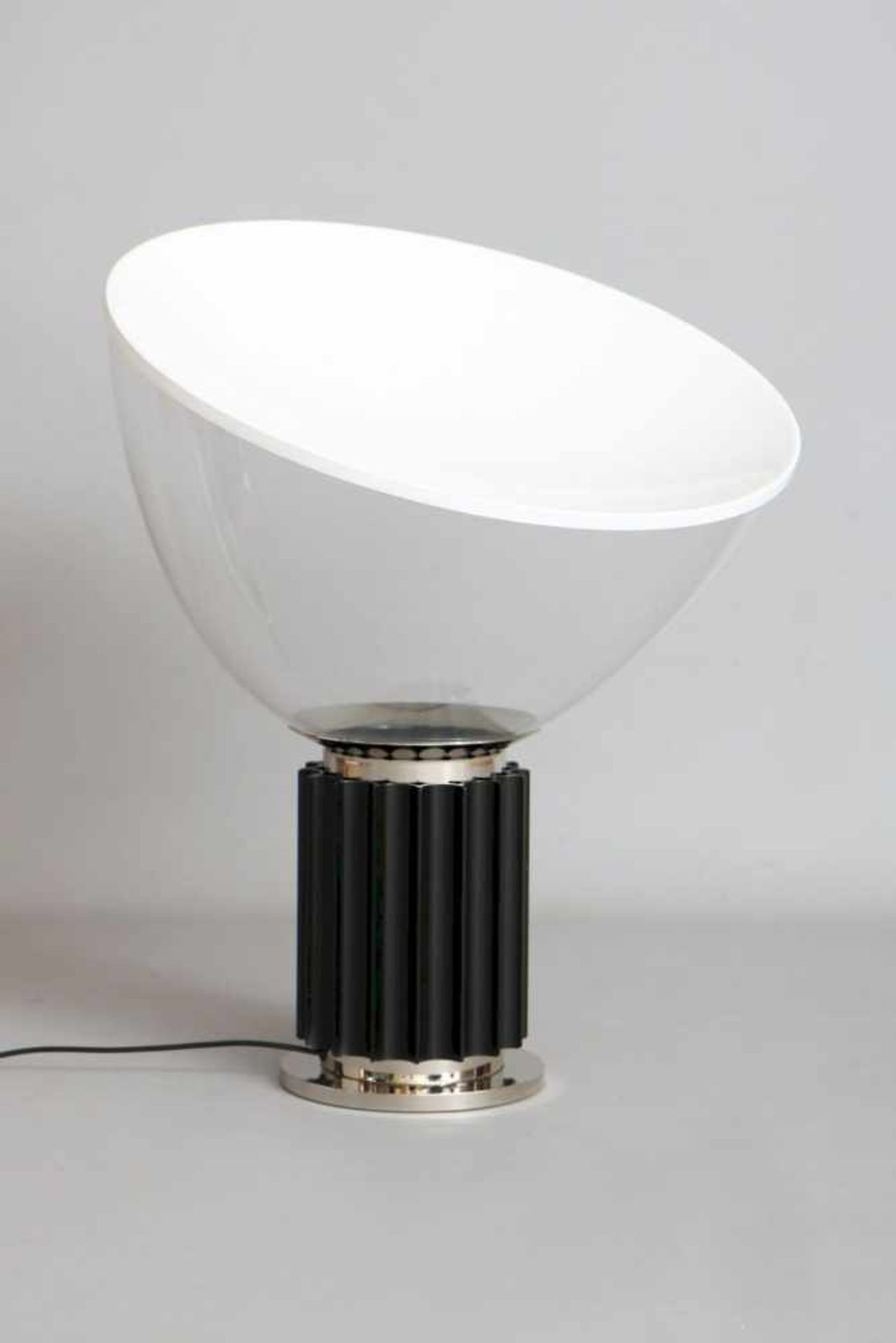 FLOS ¨Tacchia¨ LED Tischlampegroßes Modell (H 52cm), Entwurf Achille Castiglioni (a. d. Jahr