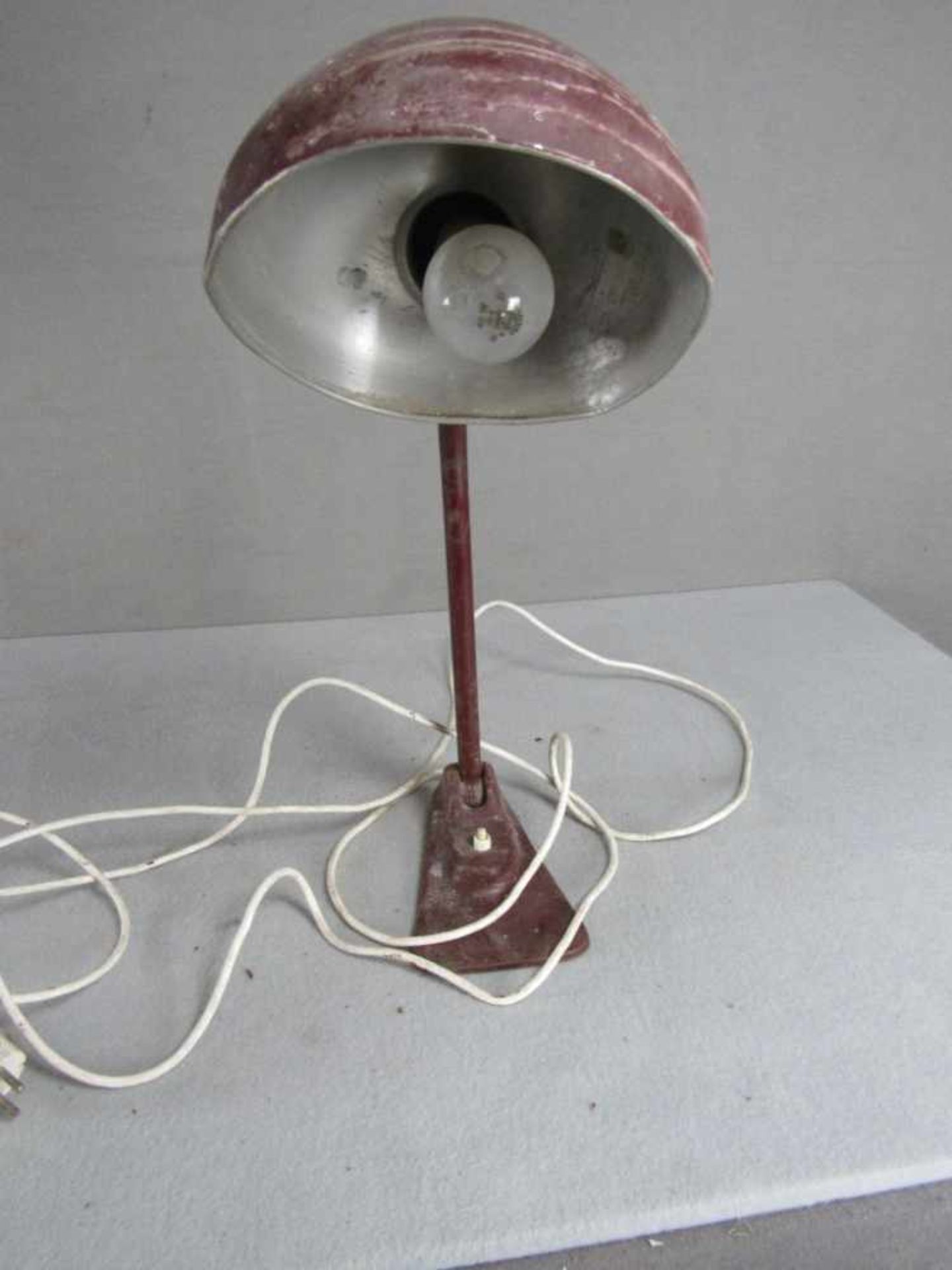 Bauhaus Schreibtischlampe rehbraun - Bild 3 aus 4