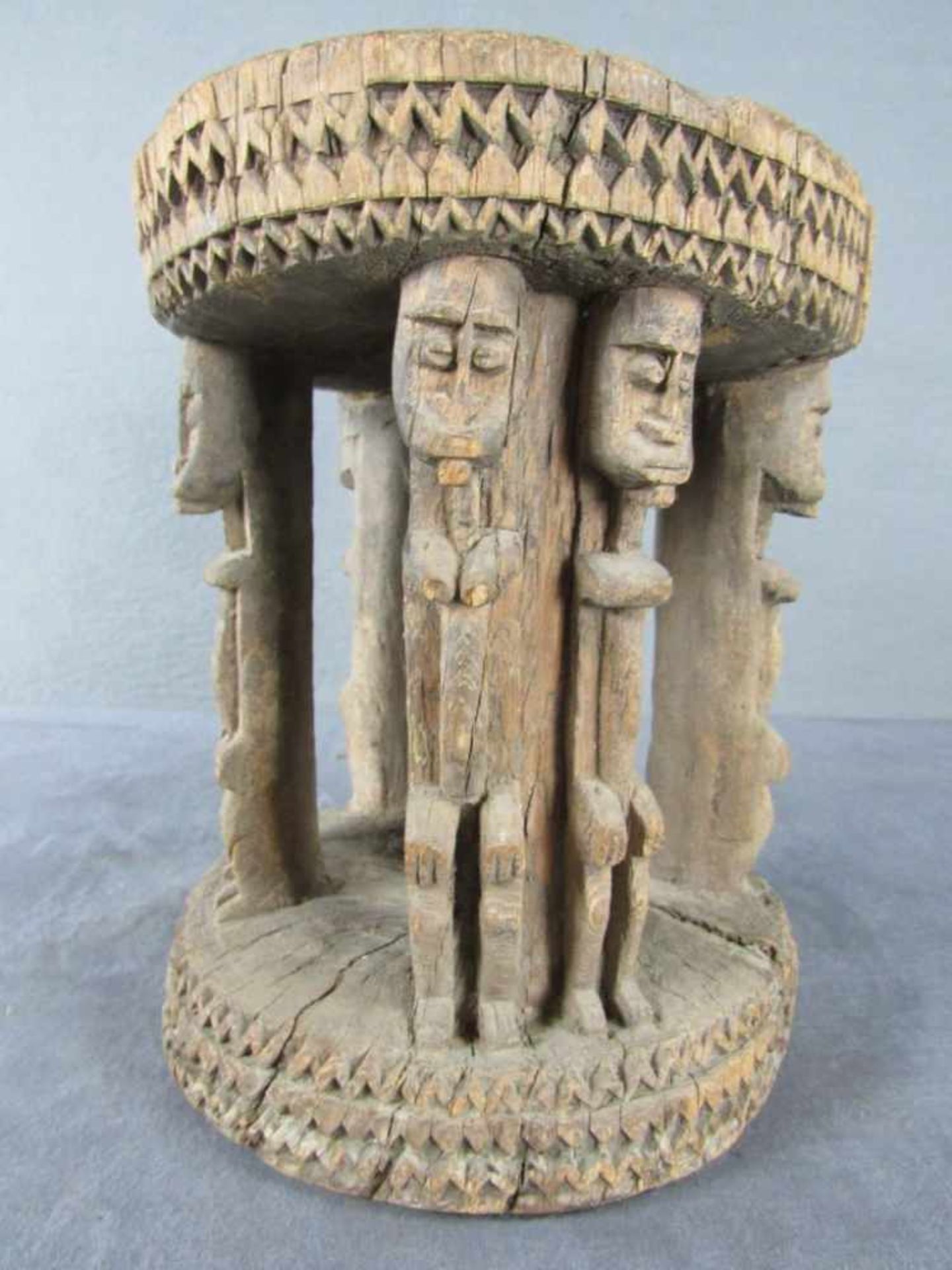 Afrikanischer Hocker ( Dogon Peoples, Mali) um 1880 aus hochwertiger Sammlung der Hocker wurde - Bild 3 aus 9